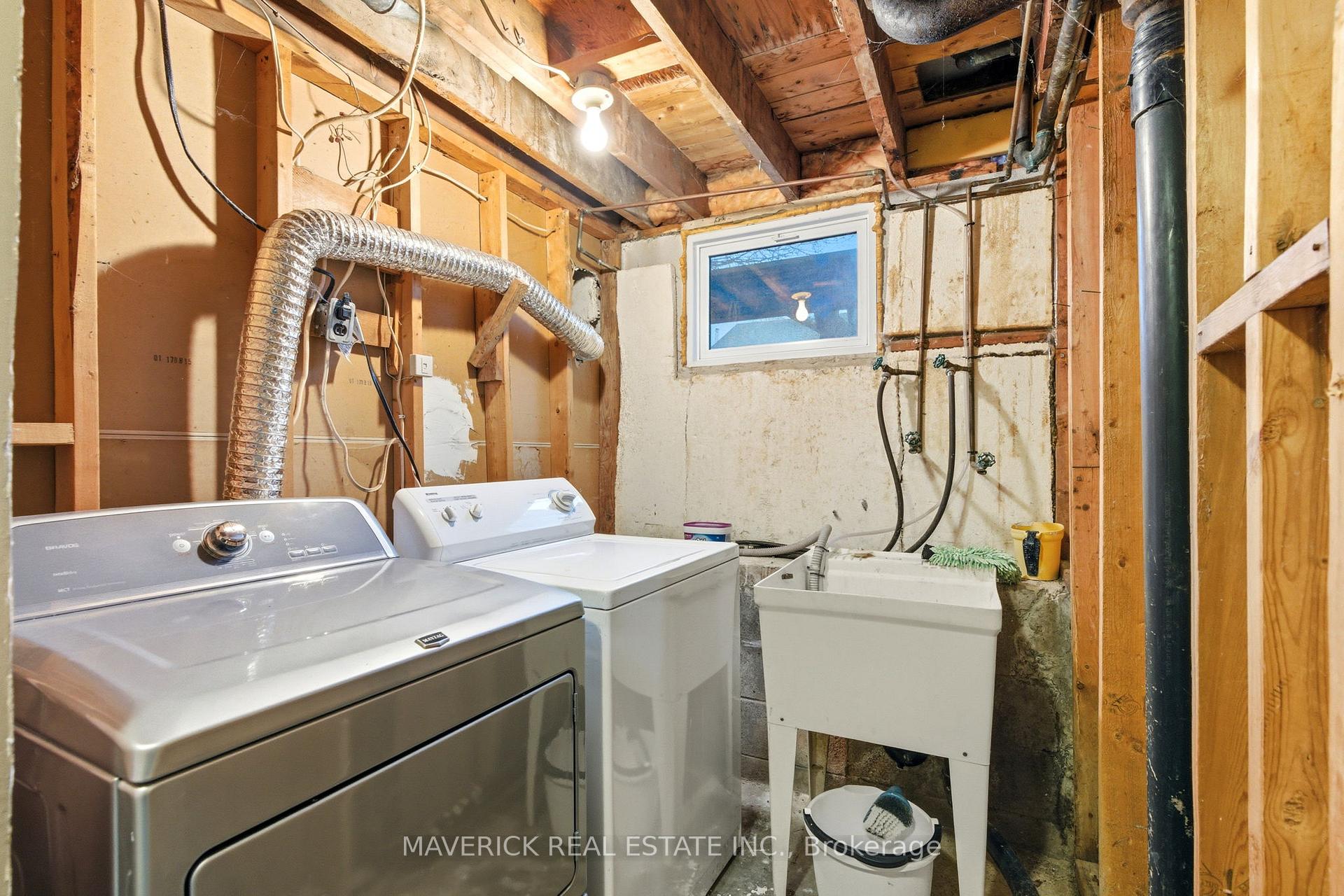 Photo 32 of 181 Picton Street W, Goderich, Goderich (Town) — HOMEH