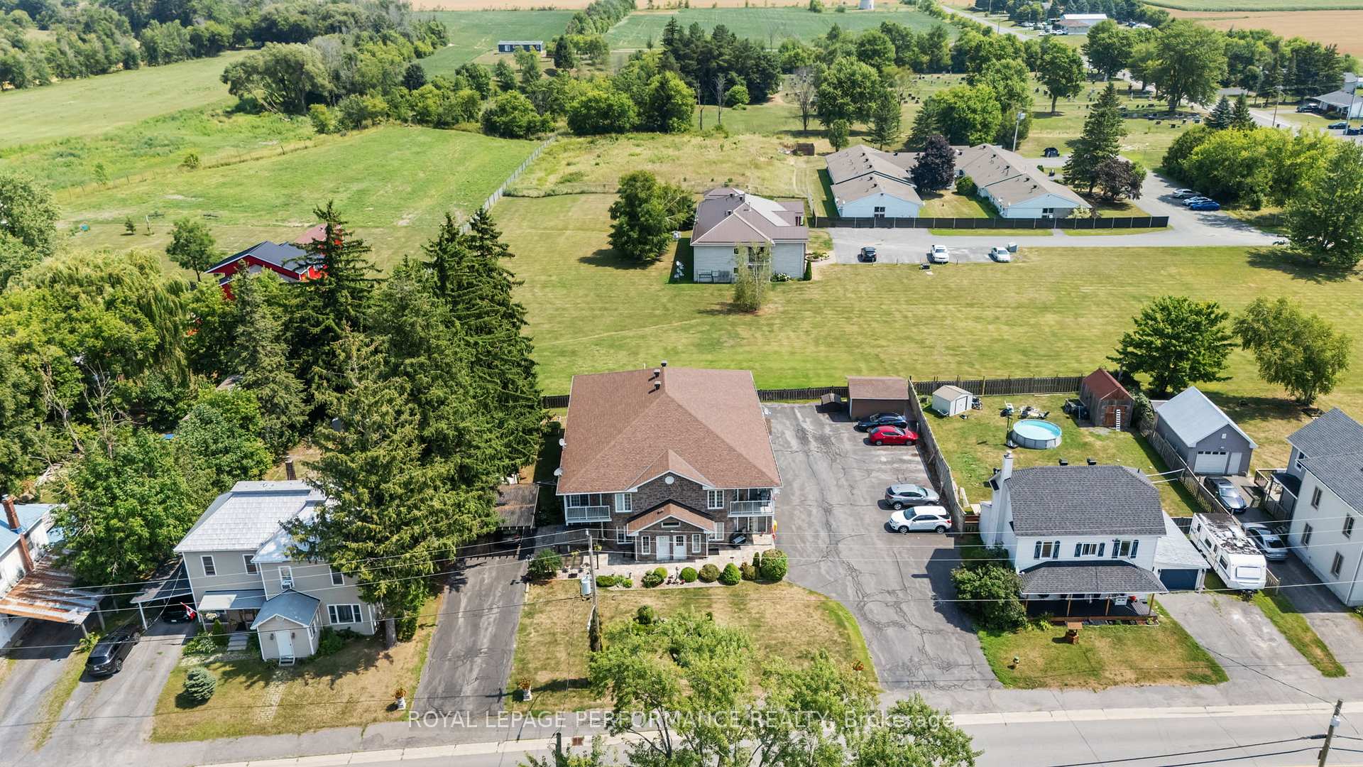 Photo 8 of 28 Queen Street, North Stormont, North Stormont (Finch) Twp — HOMEH
