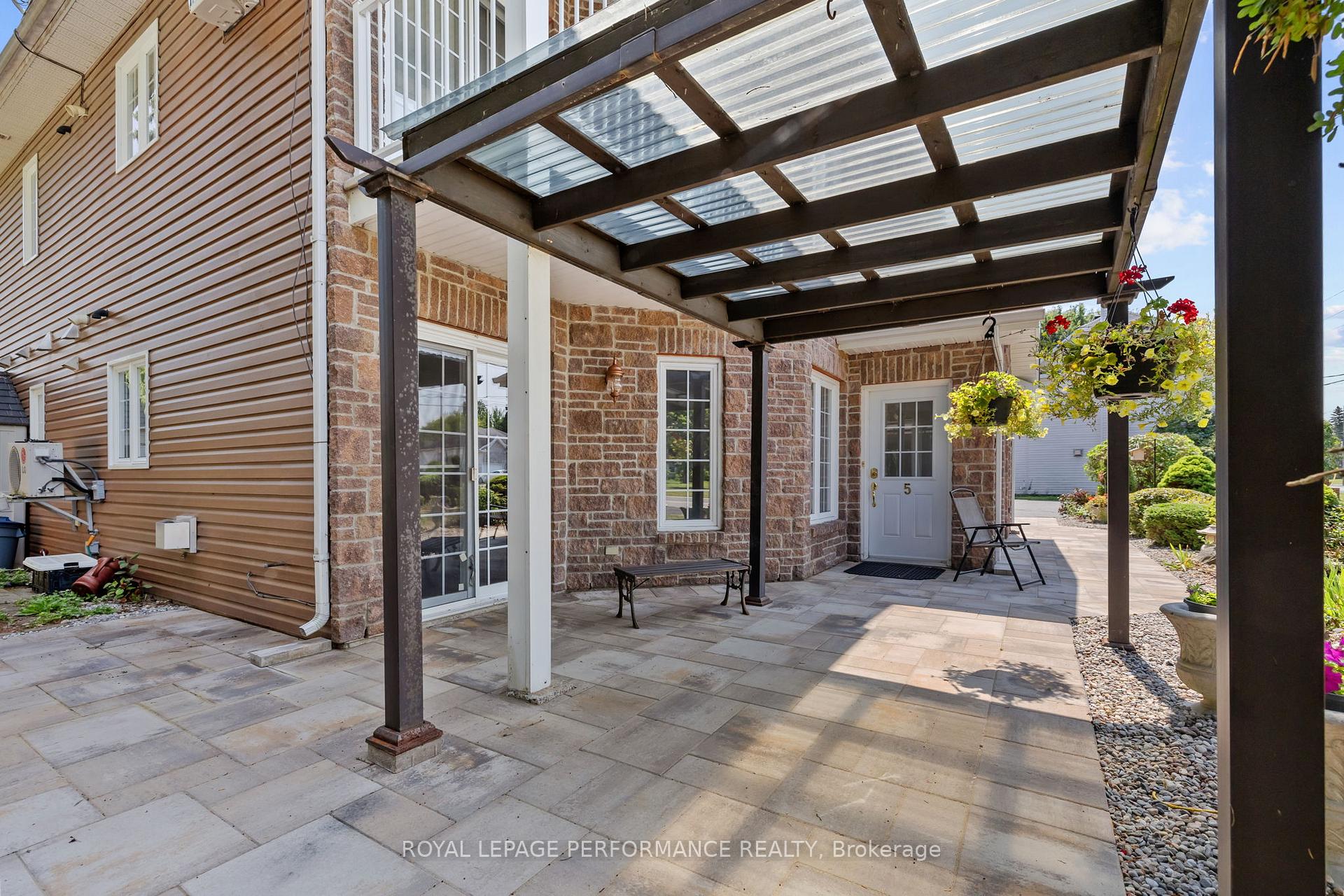 Photo 14 of 28 Queen Street, North Stormont, North Stormont (Finch) Twp — HOMEH