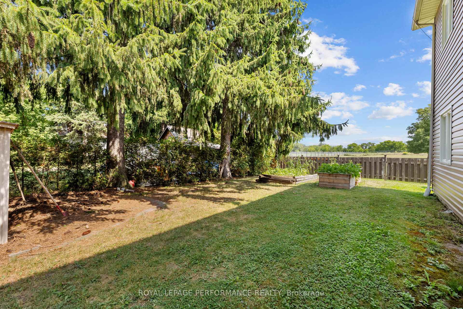 Photo 36 of 28 Queen Street, North Stormont, North Stormont (Finch) Twp — HOMEH