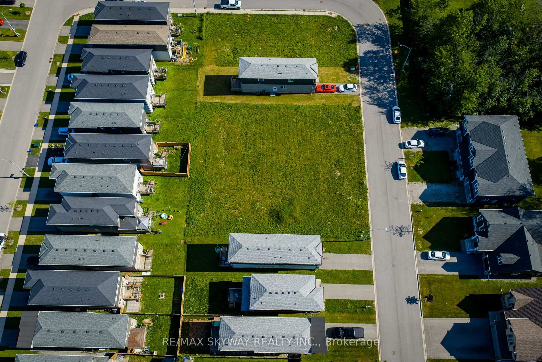 Photo 5 of 215 Iva Street, Welland, Lincoln/Crowland — HOMEH