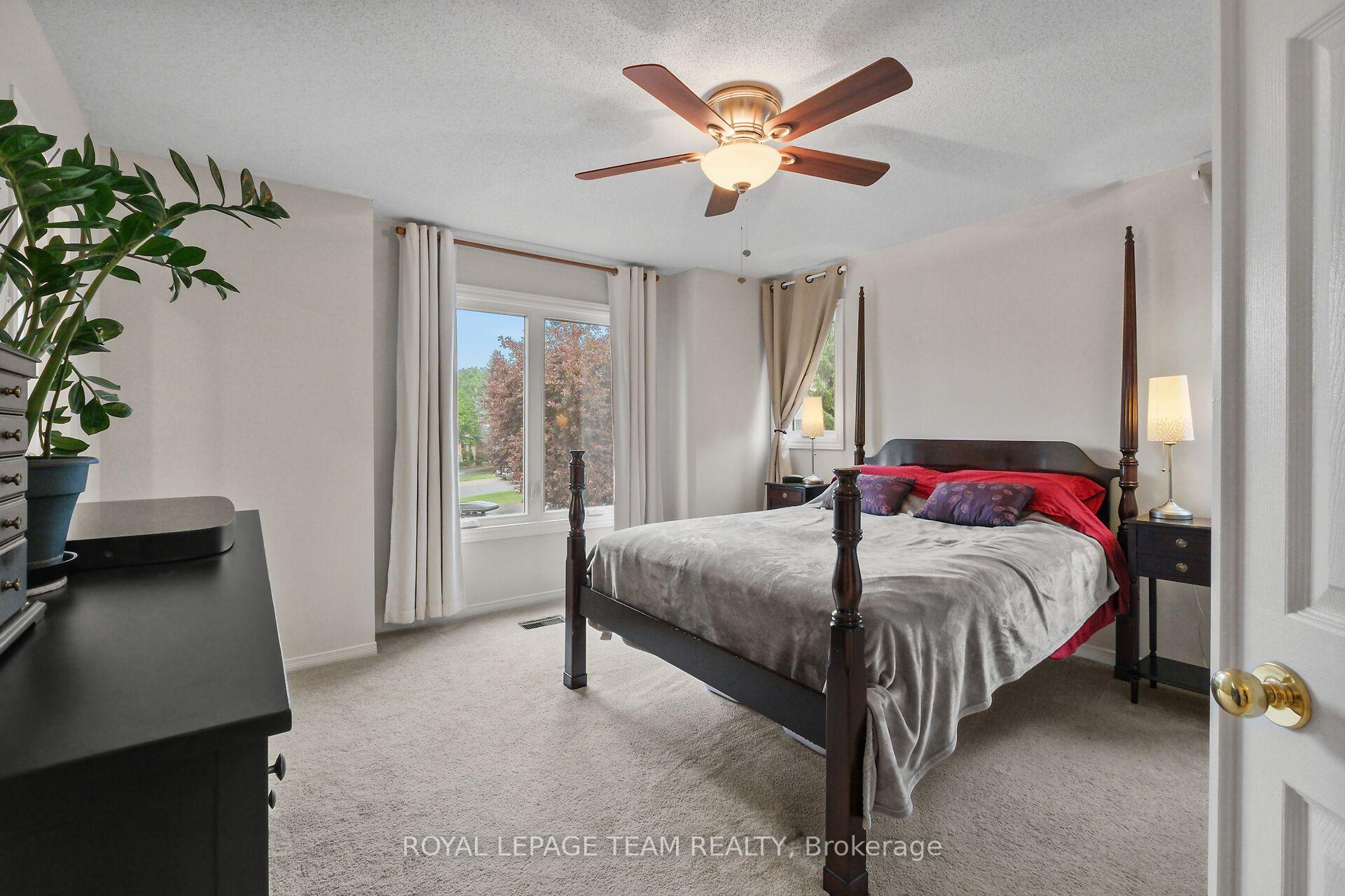 Photo 27 of 70 College Circle, Ottawa, Castle Heights — HOMEH