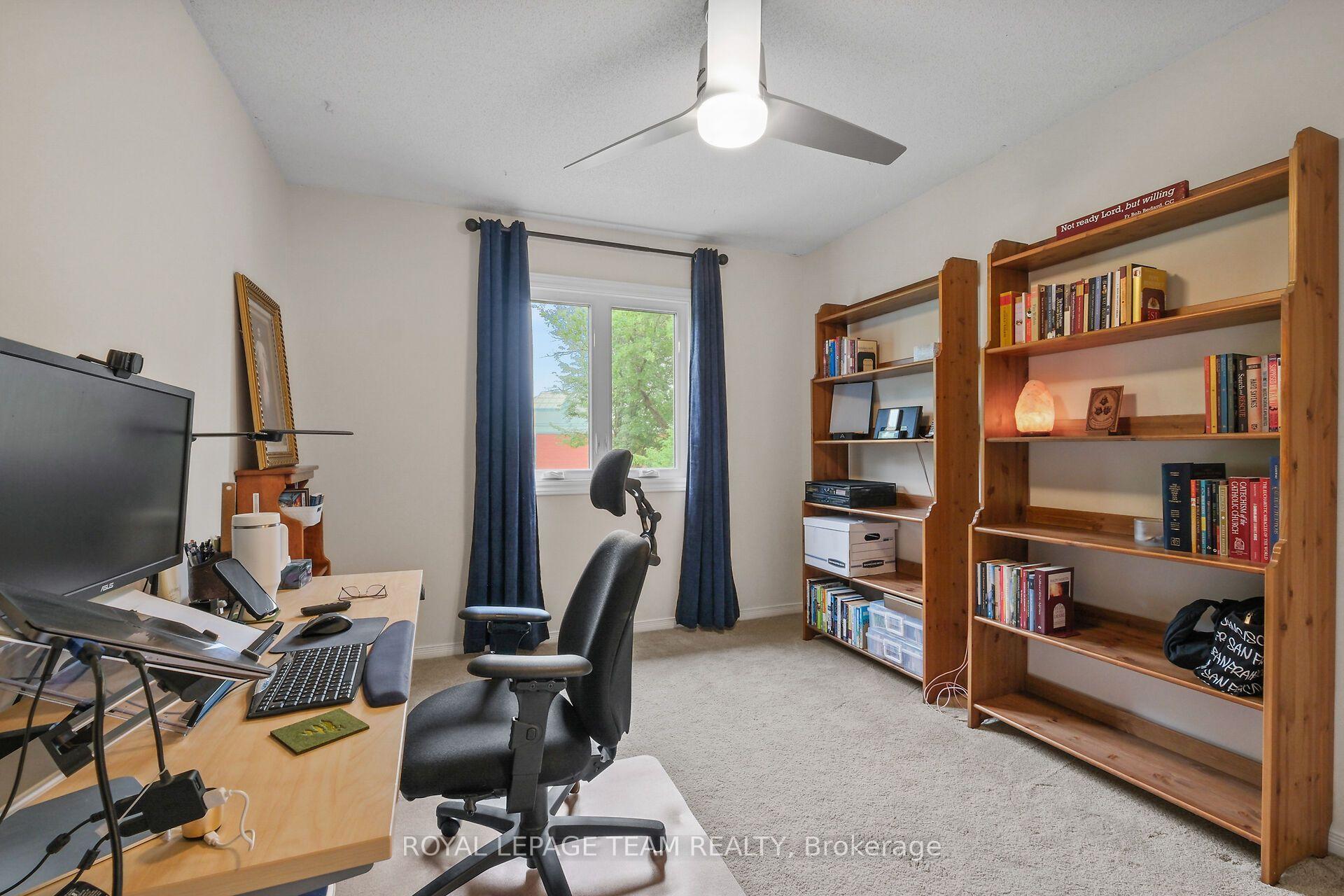 Photo 33 of 70 College Circle, Ottawa, Castle Heights — HOMEH