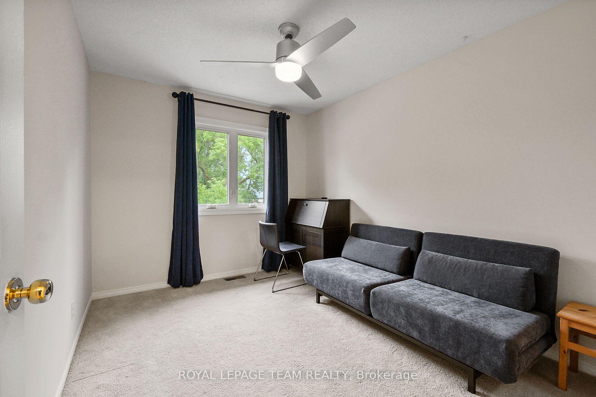 Photo 34 of 70 College Circle, Ottawa, Castle Heights — HOMEH