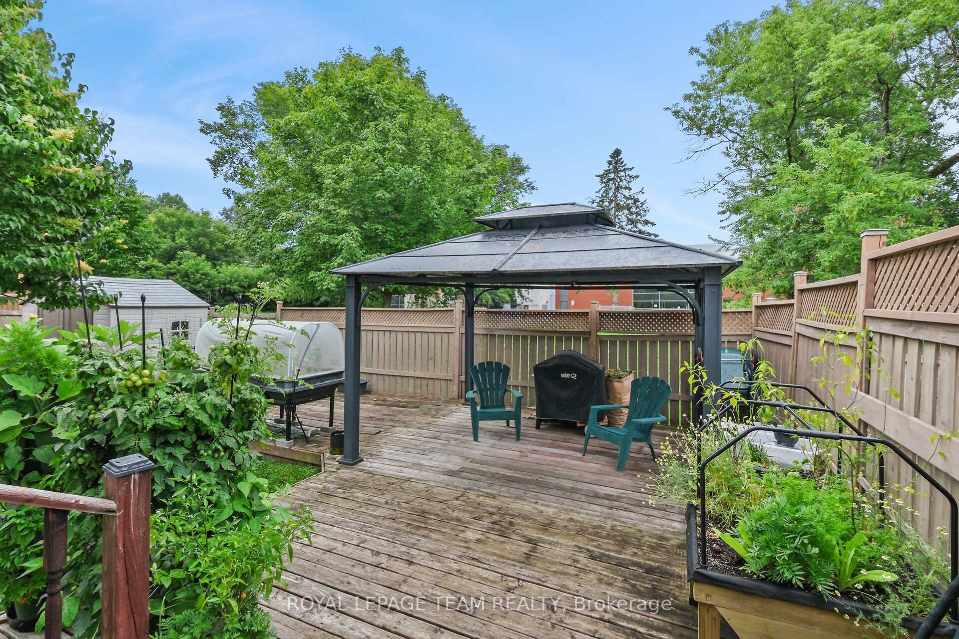 Photo 44 of 70 College Circle, Ottawa, Castle Heights — HOMEH