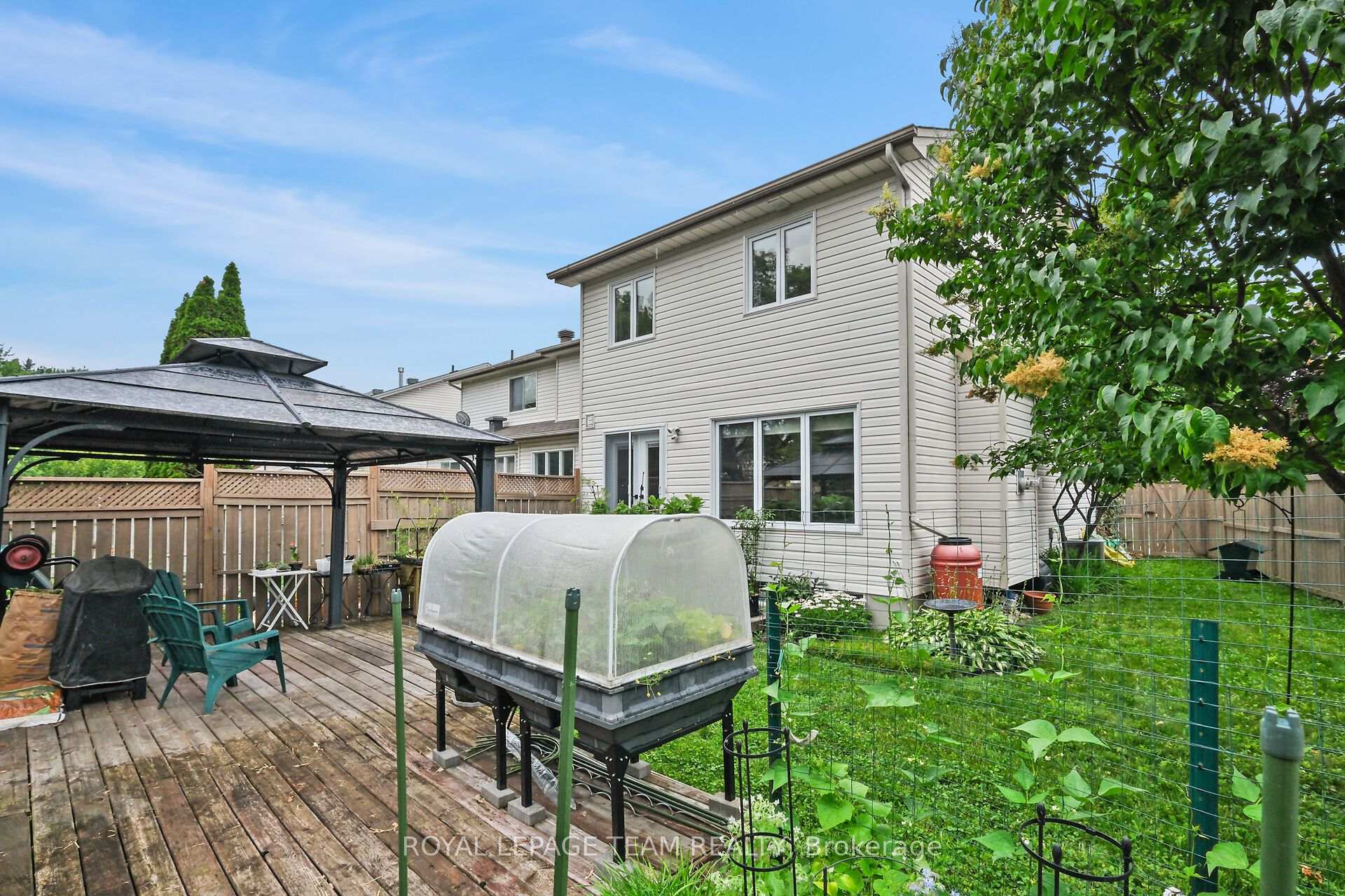 Photo 46 of 70 College Circle, Ottawa, Castle Heights — HOMEH