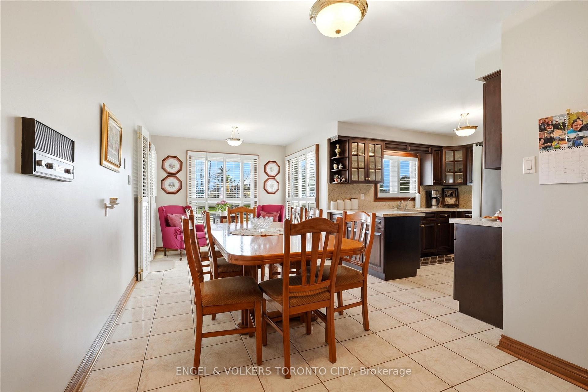 Photo 16 of 90 Gardner Place, Vaughan, Maple — HOMEH