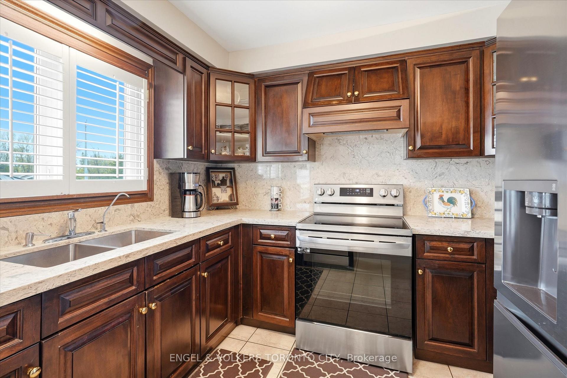 Photo 20 of 90 Gardner Place, Vaughan, Maple — HOMEH