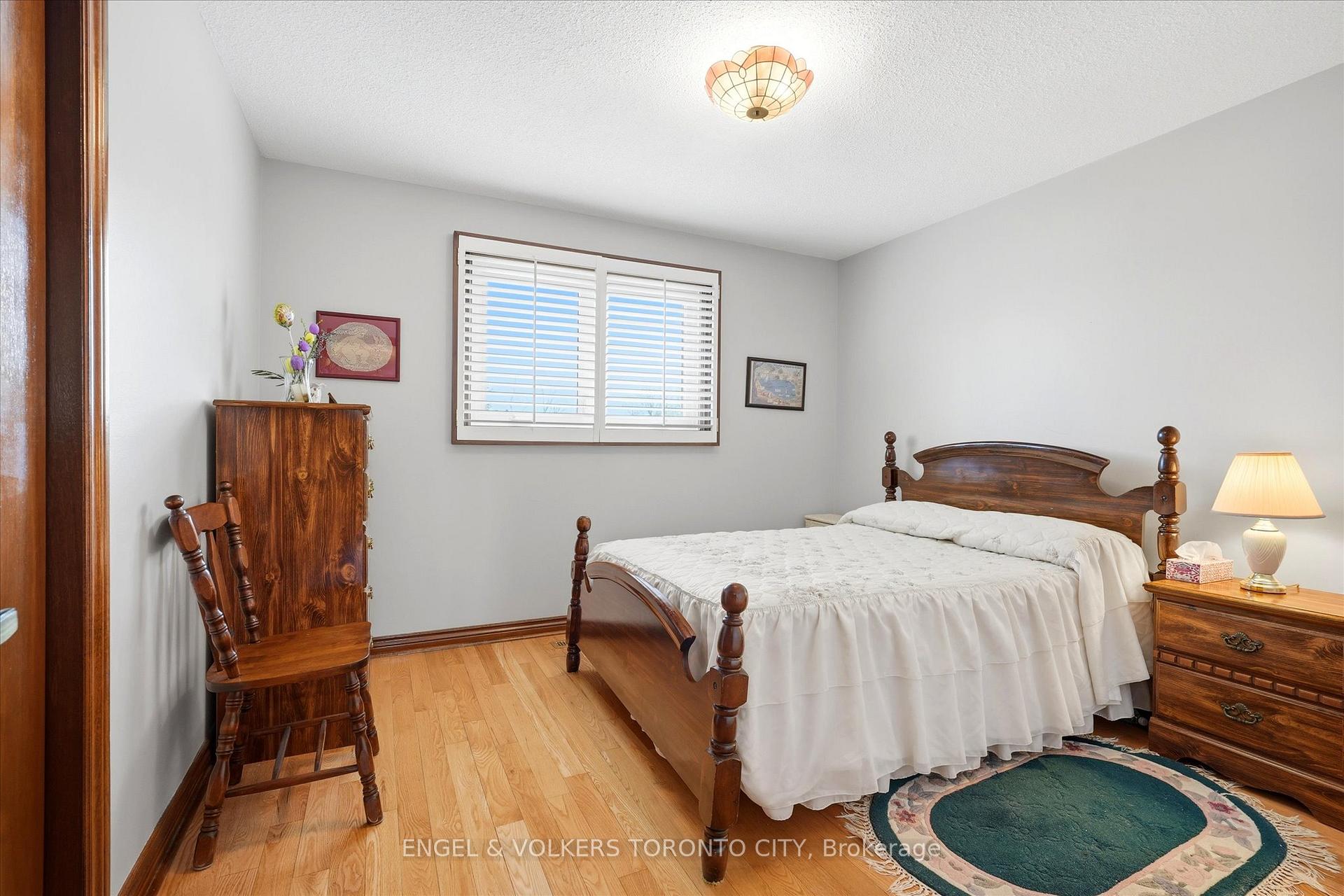Photo 21 of 90 Gardner Place, Vaughan, Maple — HOMEH