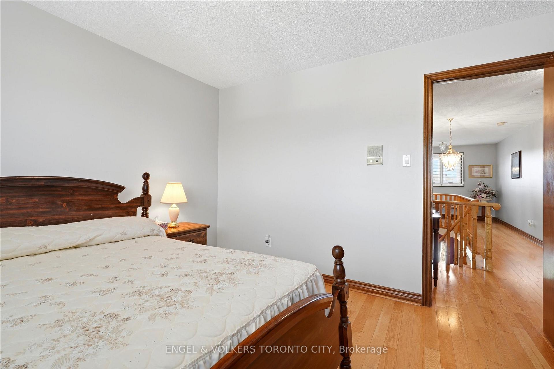 Photo 22 of 90 Gardner Place, Vaughan, Maple — HOMEH