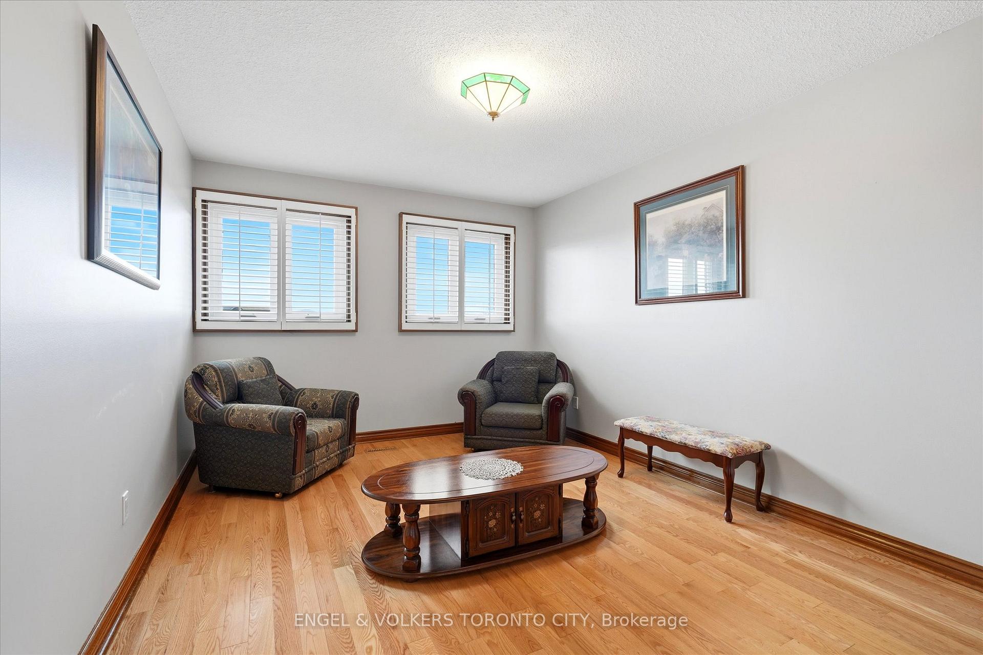 Photo 26 of 90 Gardner Place, Vaughan, Maple — HOMEH