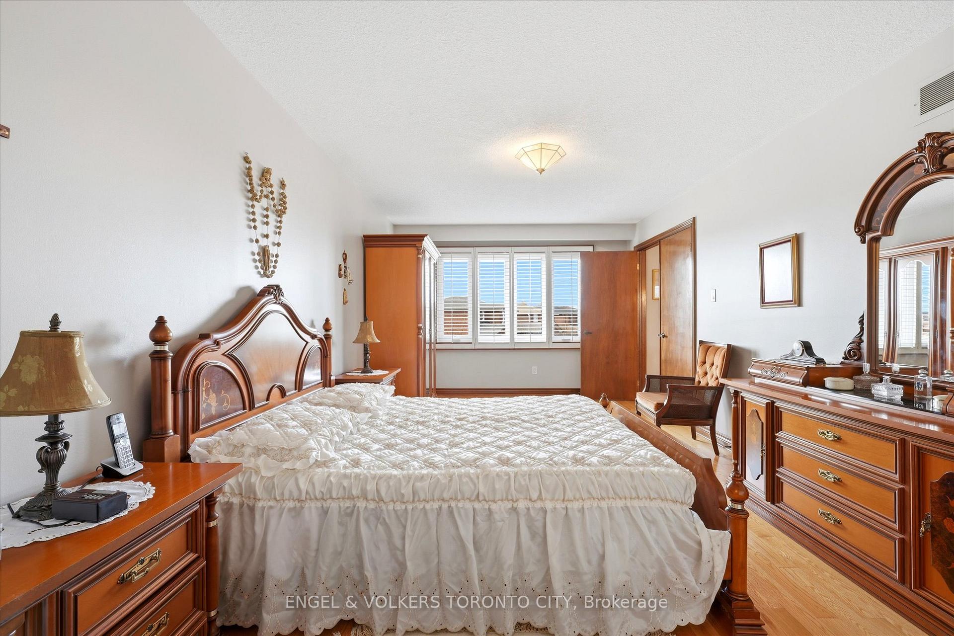 Photo 30 of 90 Gardner Place, Vaughan, Maple — HOMEH
