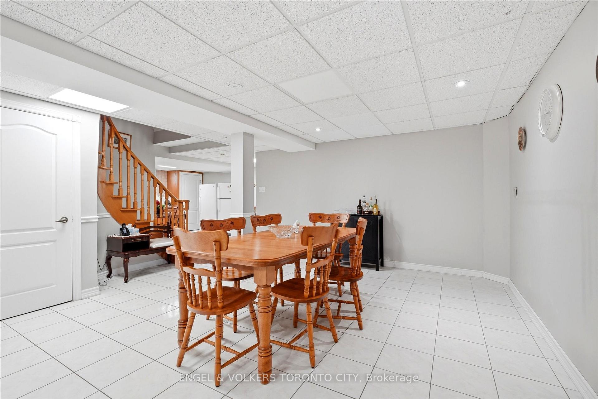 Photo 40 of 90 Gardner Place, Vaughan, Maple — HOMEH