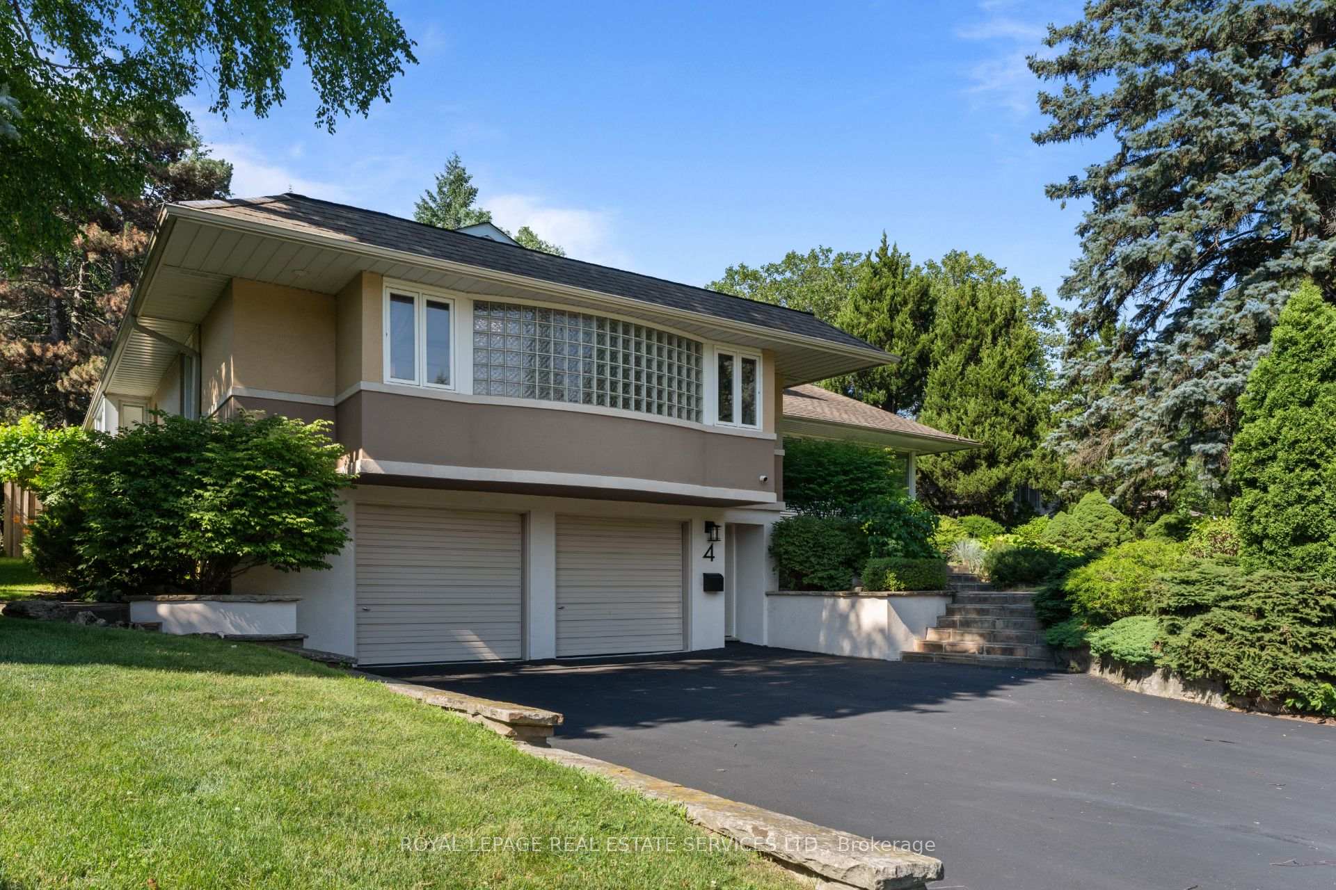 Photo 1 of 4 Prince George Drive, Etobicoke, Princess-Rosethorn — HOMEH