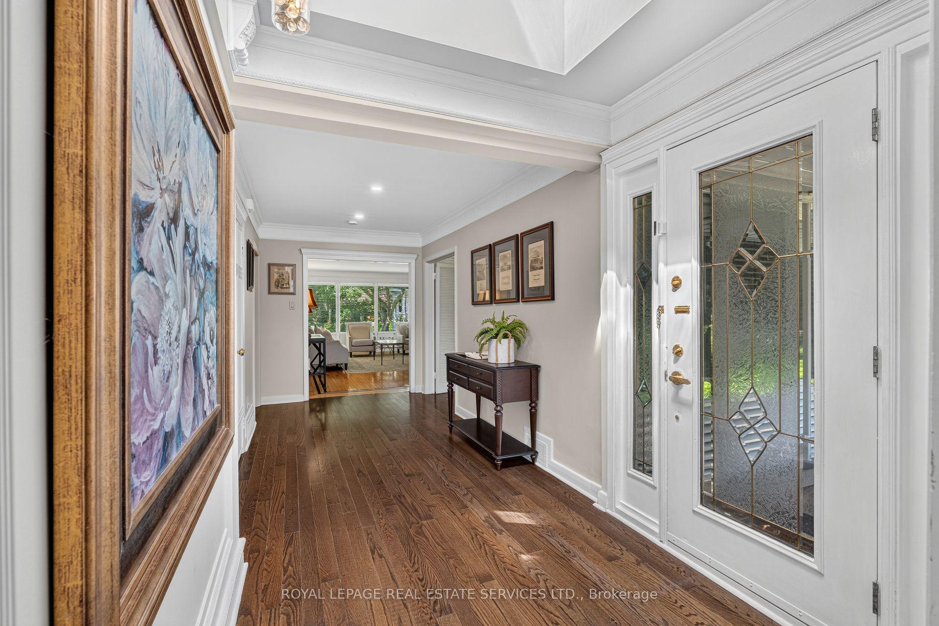 Photo 4 of 4 Prince George Drive, Etobicoke, Princess-Rosethorn — HOMEH