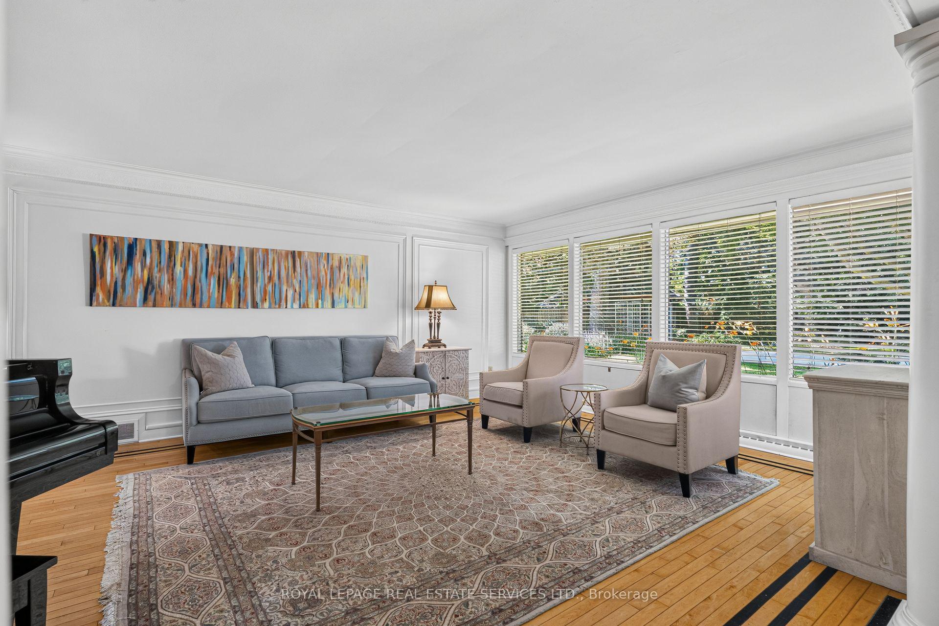 Photo 18 of 4 Prince George Drive, Etobicoke, Princess-Rosethorn — HOMEH