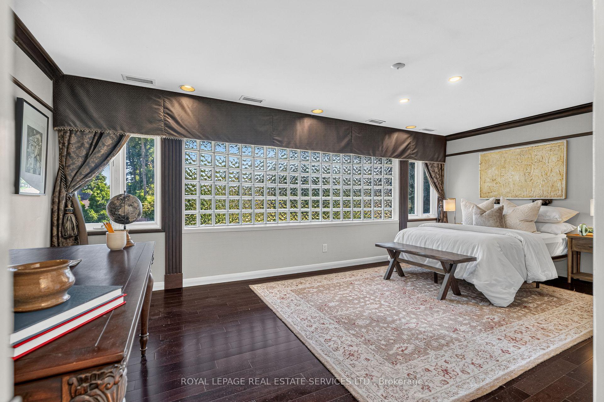 Photo 22 of 4 Prince George Drive, Etobicoke, Princess-Rosethorn — HOMEH