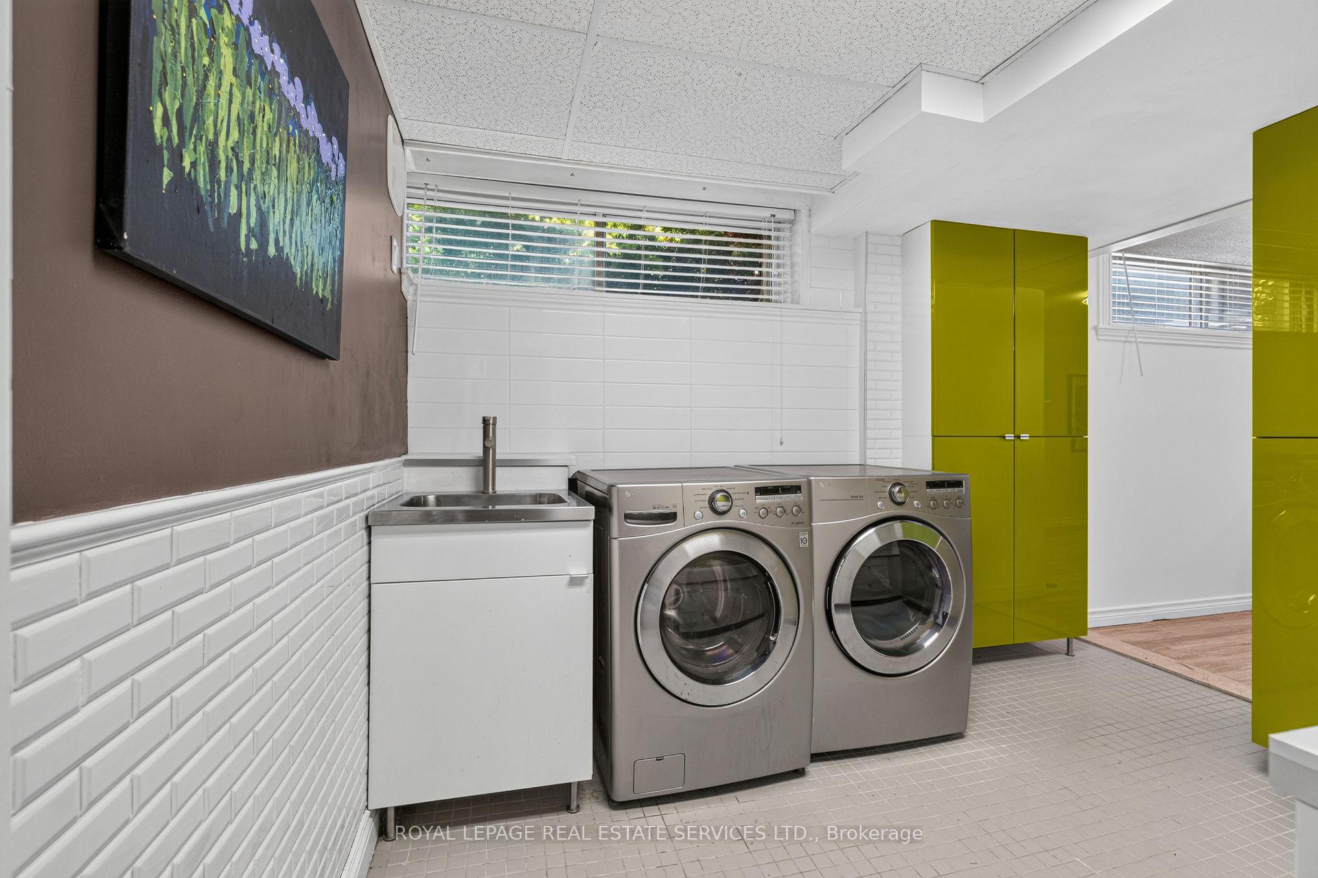 Photo 29 of 4 Prince George Drive, Etobicoke, Princess-Rosethorn — HOMEH