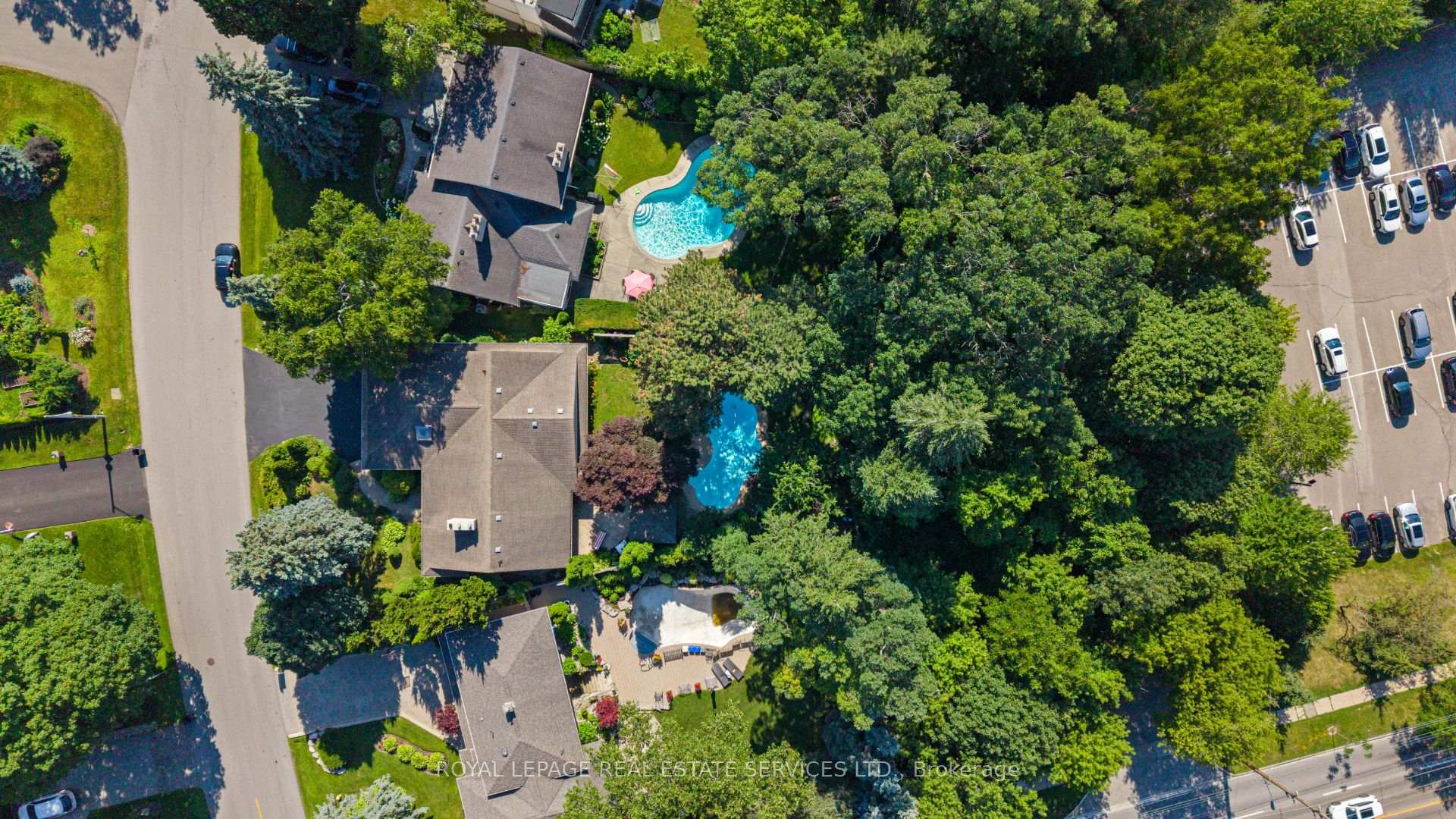 Photo 41 of 4 Prince George Drive, Etobicoke, Princess-Rosethorn — HOMEH