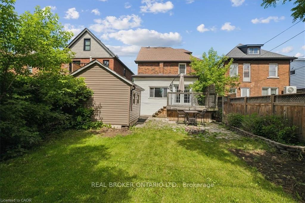 Photo 33 of 25 Ottawa Street S, Hamilton, Delta — HOMEH