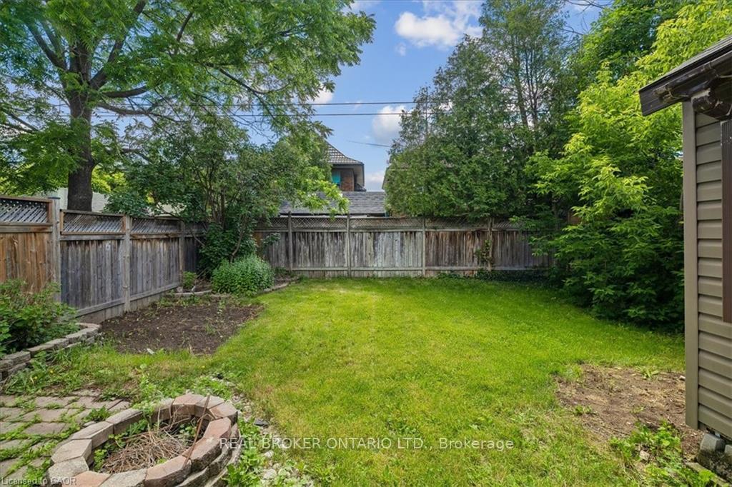Photo 35 of 25 Ottawa Street S, Hamilton, Delta — HOMEH