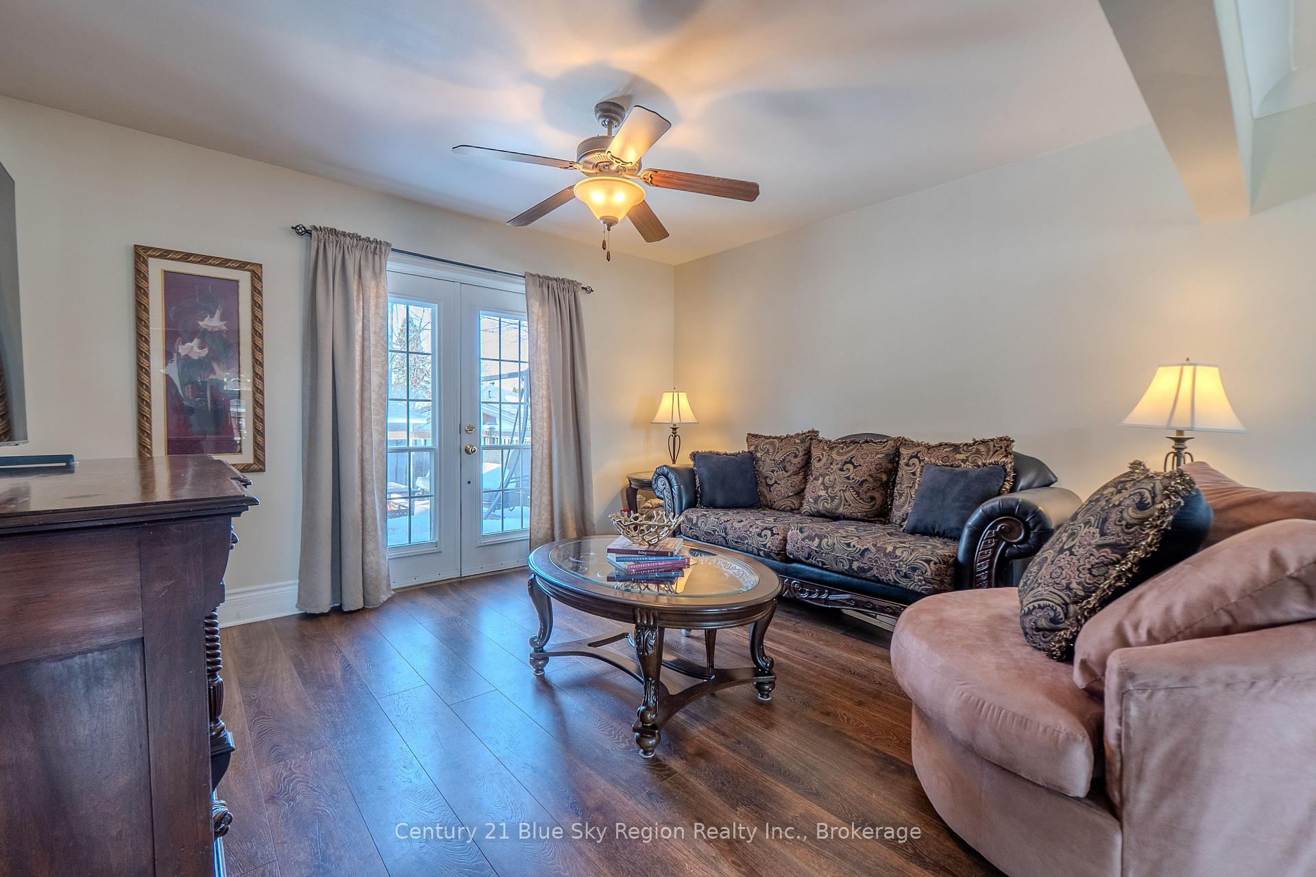 Photo 7 of 137 Whitney Avenue, North Bay, Ferris — HOMEH