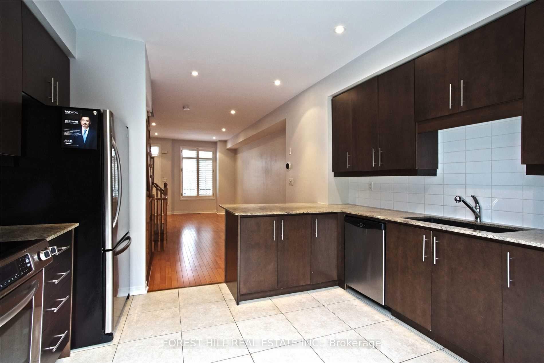 Photo 4 of Unit 99, 117A The Queensway, Toronto, High Park-Swansea — HOMEH
