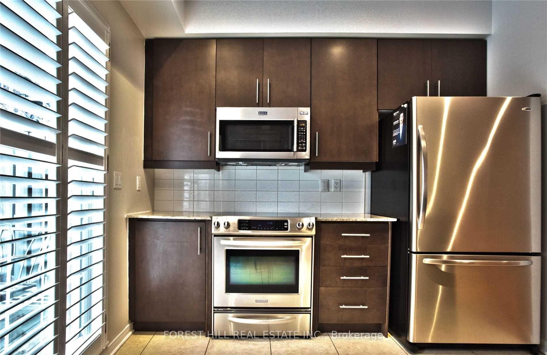 Photo 5 of Unit 99, 117A The Queensway, Toronto, High Park-Swansea — HOMEH