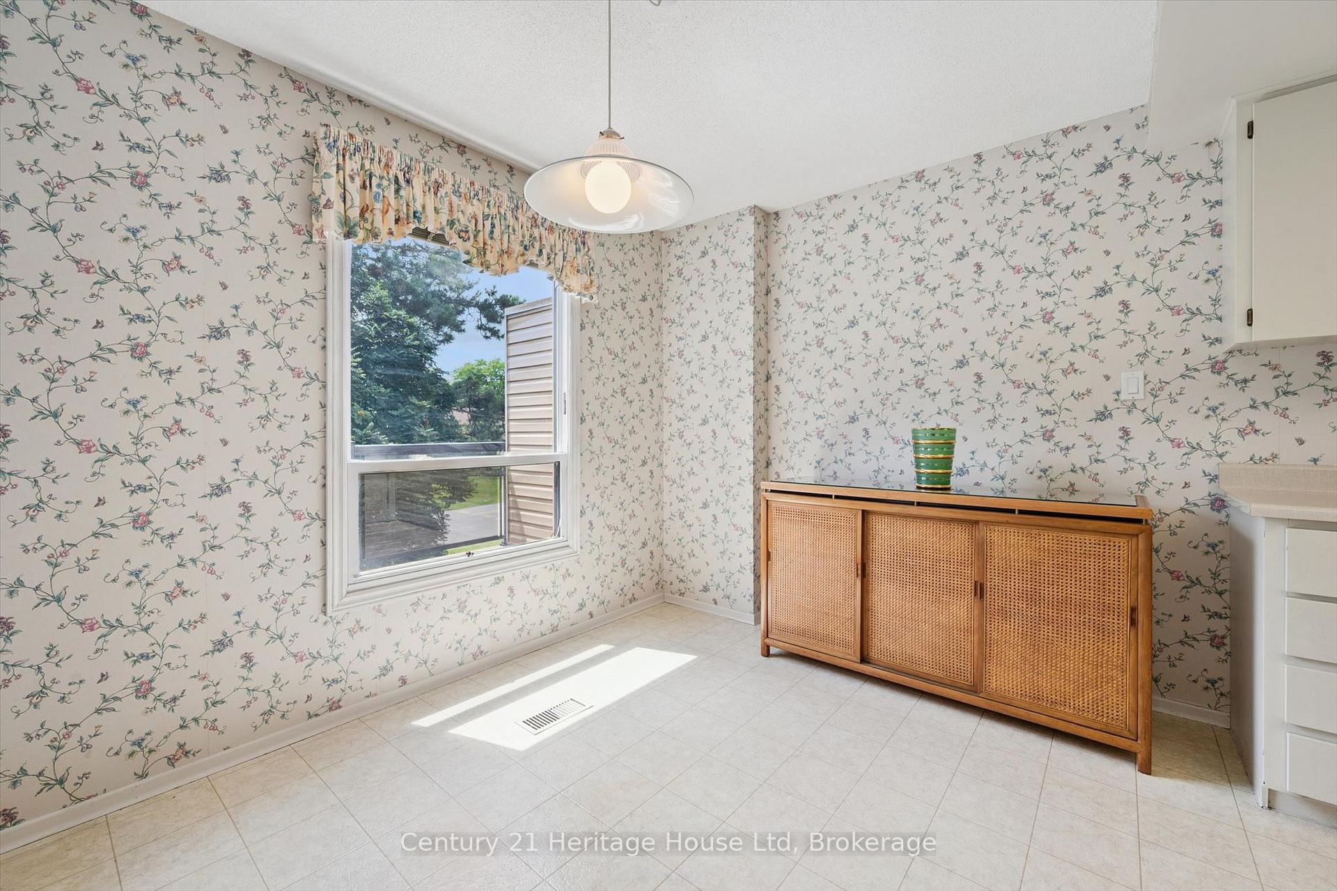 Photo 18 of 173 Janefield Avenue, Guelph, Dovercliffe Park/Old University — HOMEH