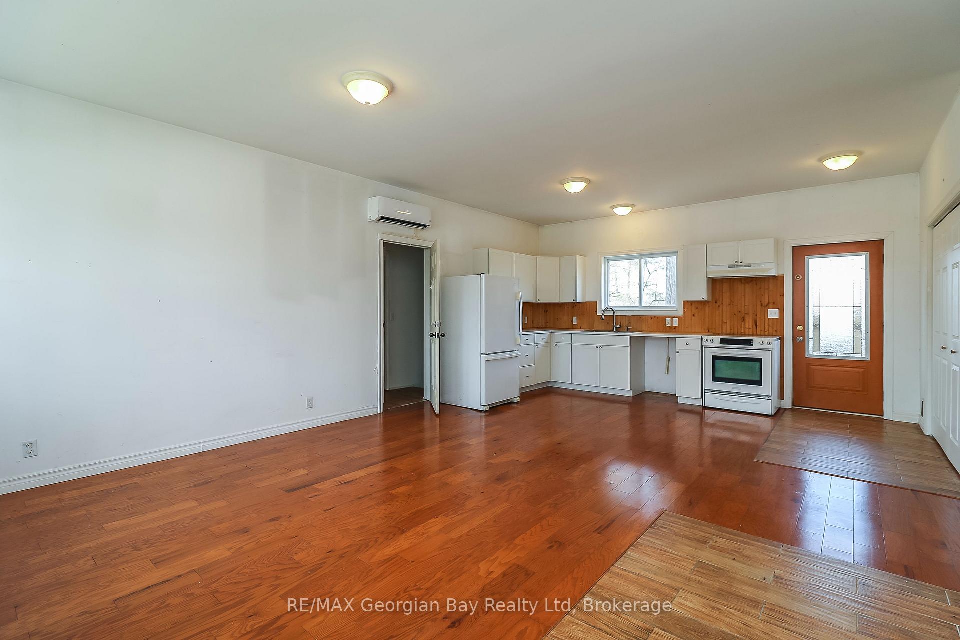 Photo 4 of 282 Norene Street, Midland — HOMEH