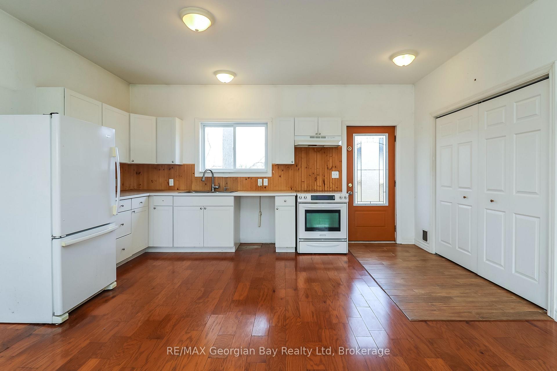 Photo 6 of 282 Norene Street, Midland — HOMEH