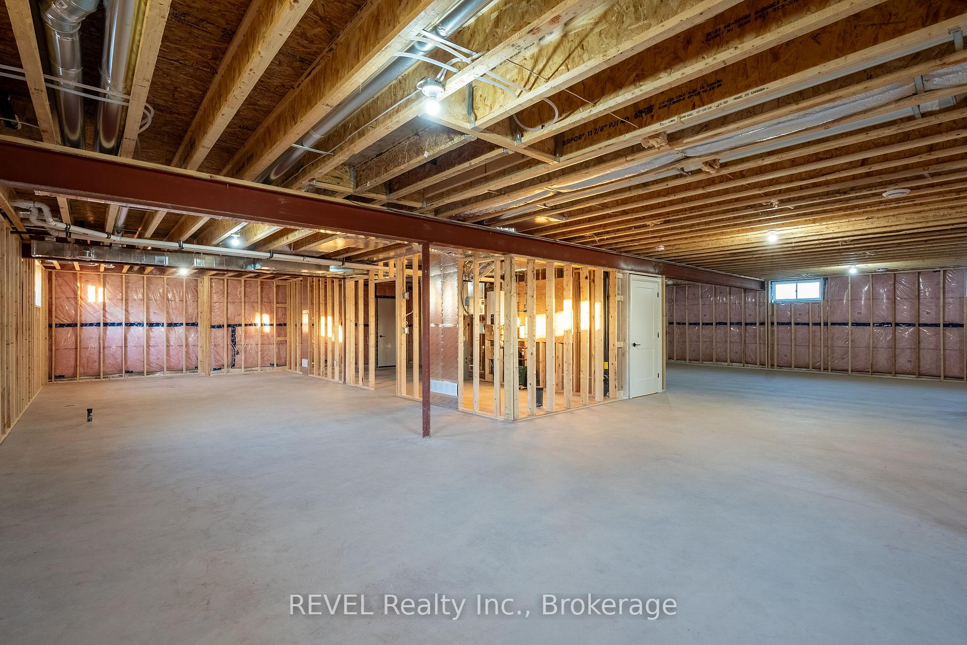 Photo 37 of 20 Anchor Road, Thorold, Port Robinson — HOMEH