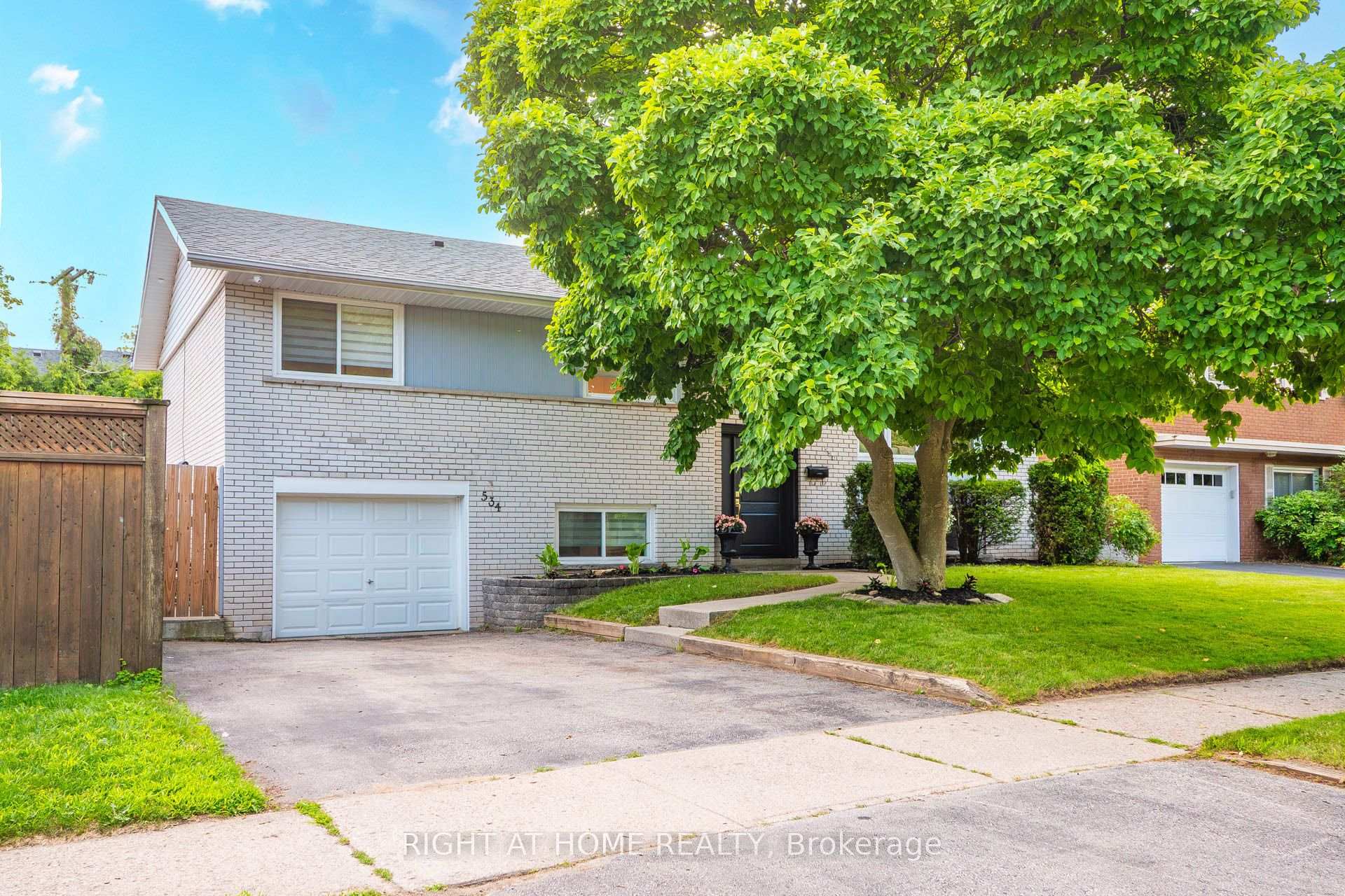 Photo 1 of 534 Rosedale Crescent, Burlington, Roseland — HOMEH