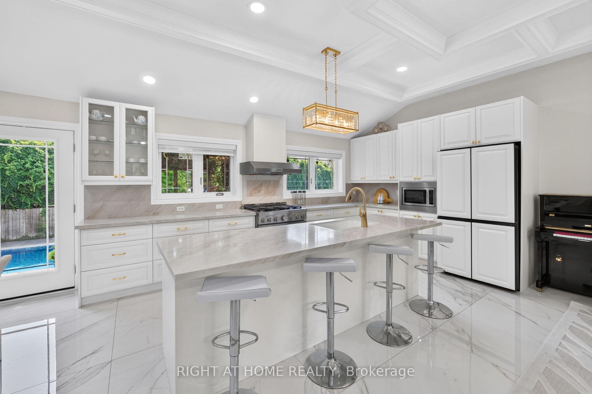Photo 14 of 534 Rosedale Crescent, Burlington, Roseland — HOMEH