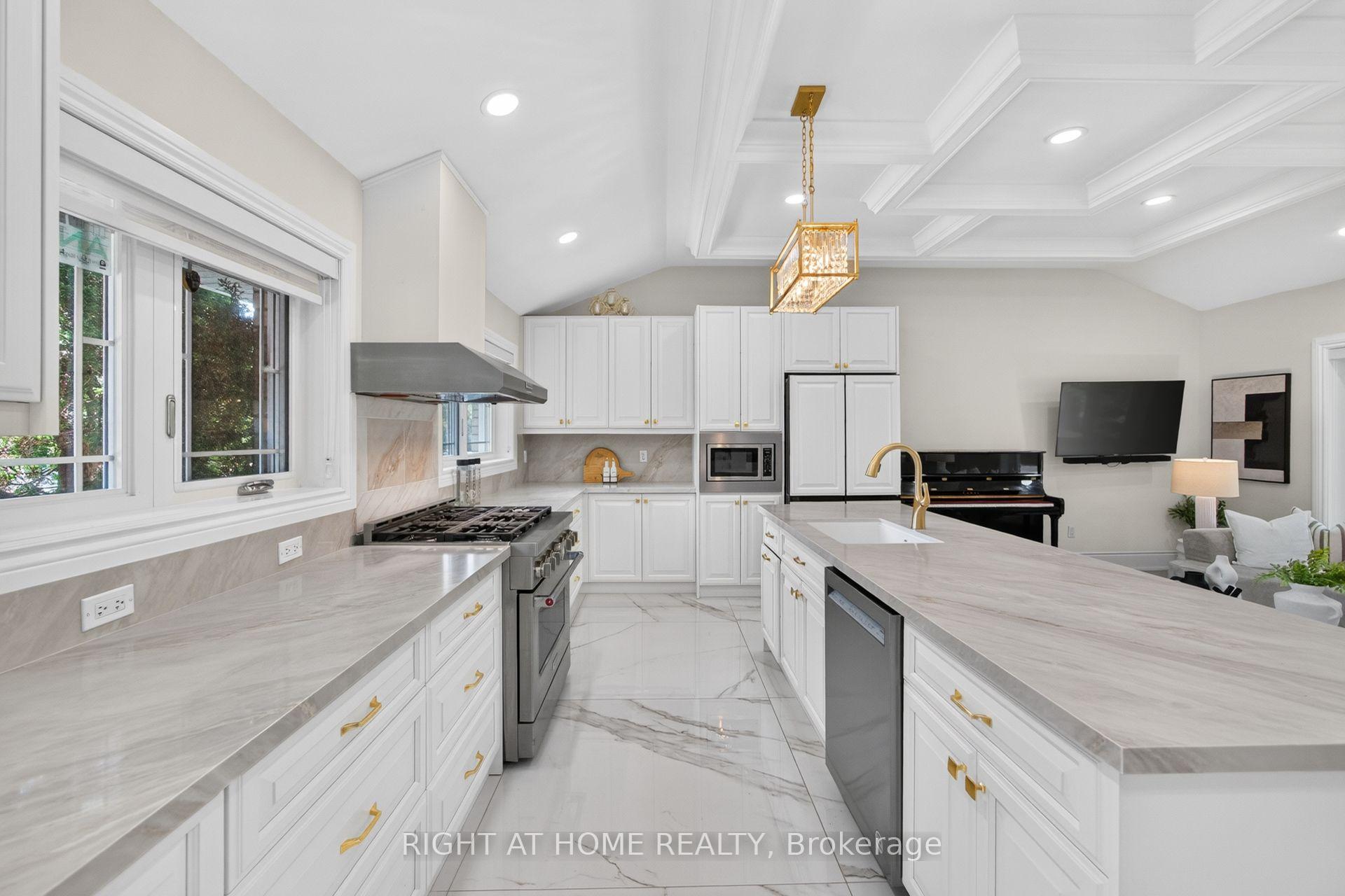 Photo 16 of 534 Rosedale Crescent, Burlington, Roseland — HOMEH