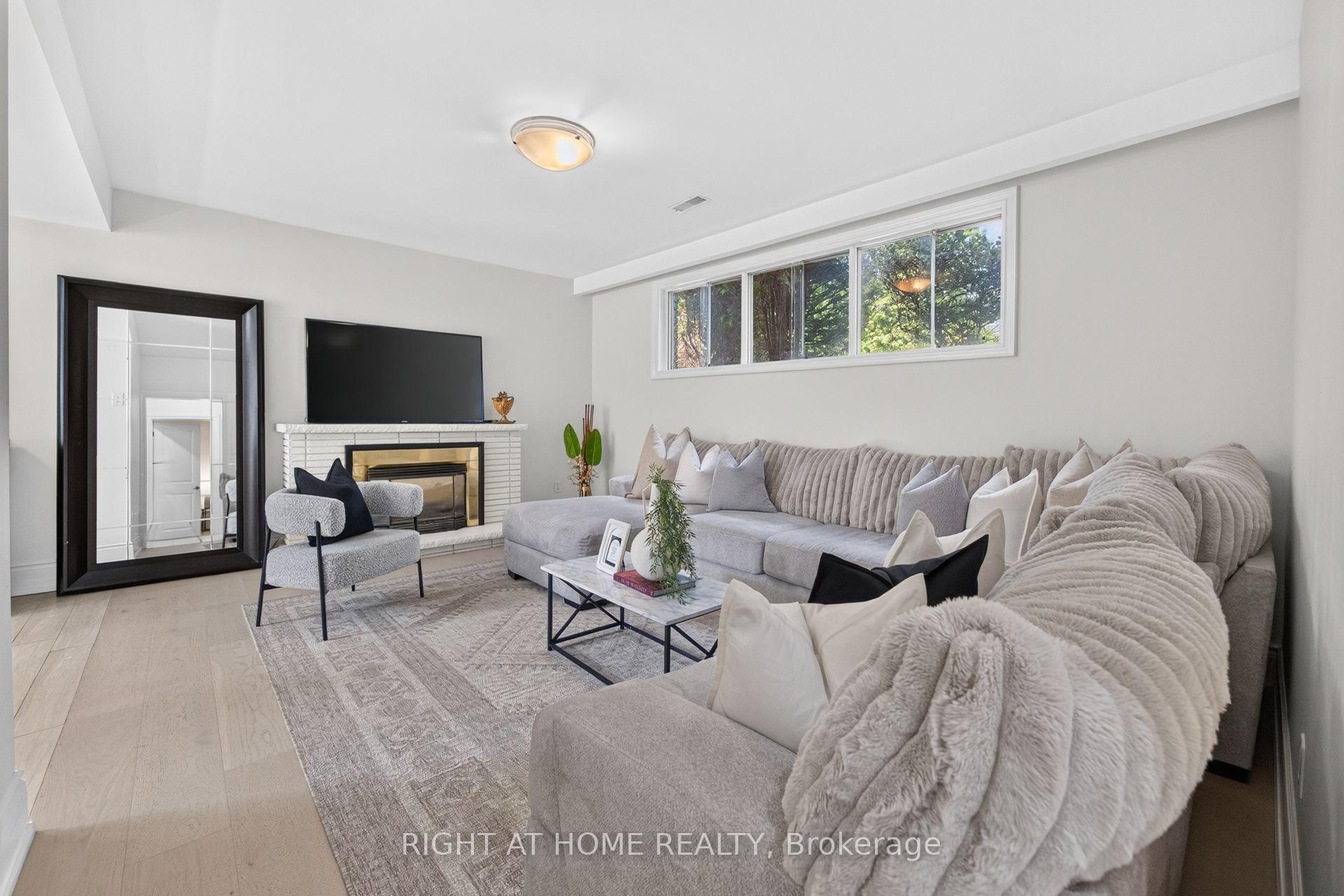 Photo 32 of 534 Rosedale Crescent, Burlington, Roseland — HOMEH