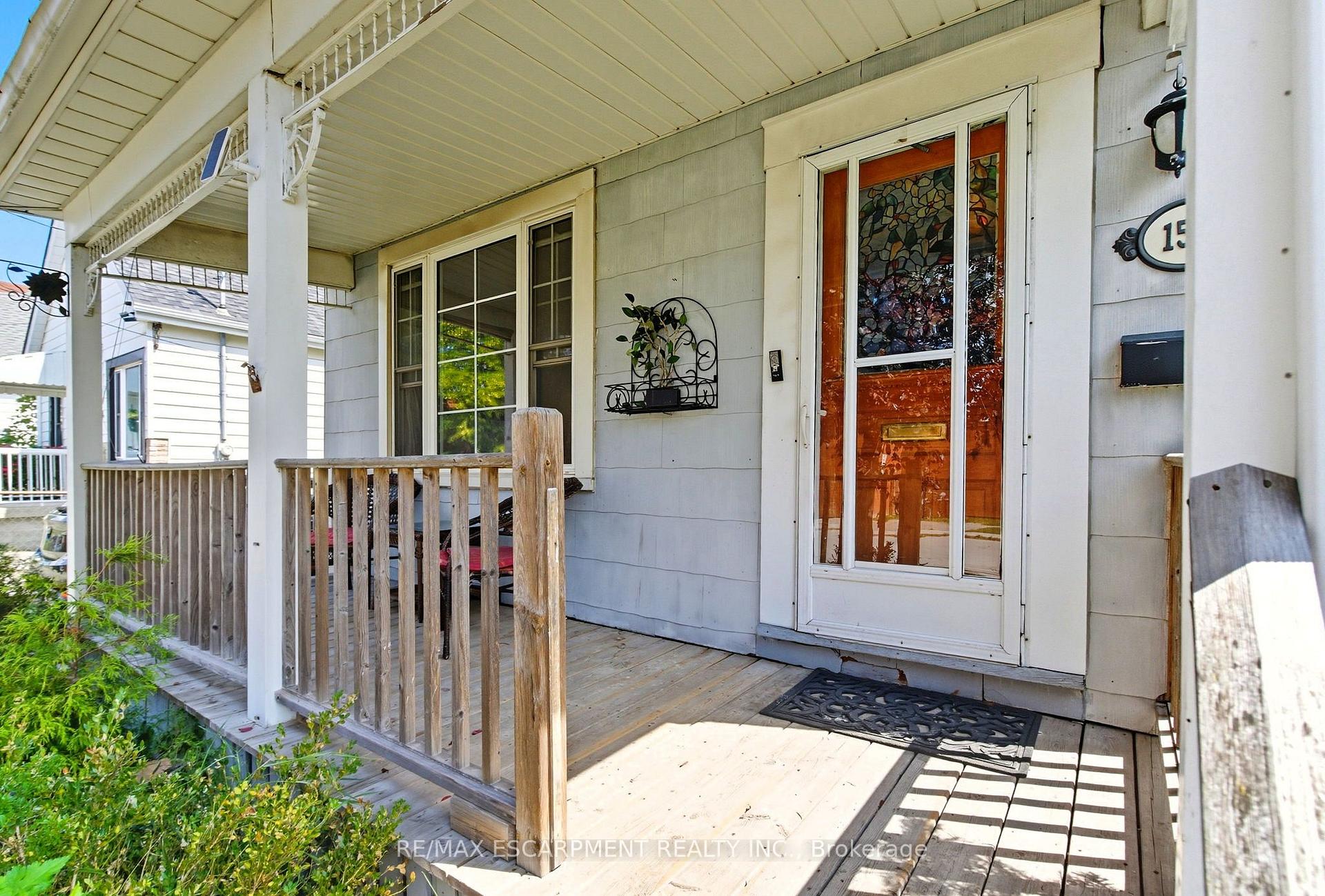Photo 7 of 157 East 5th Street, Hamilton, Centremount — HOMEH