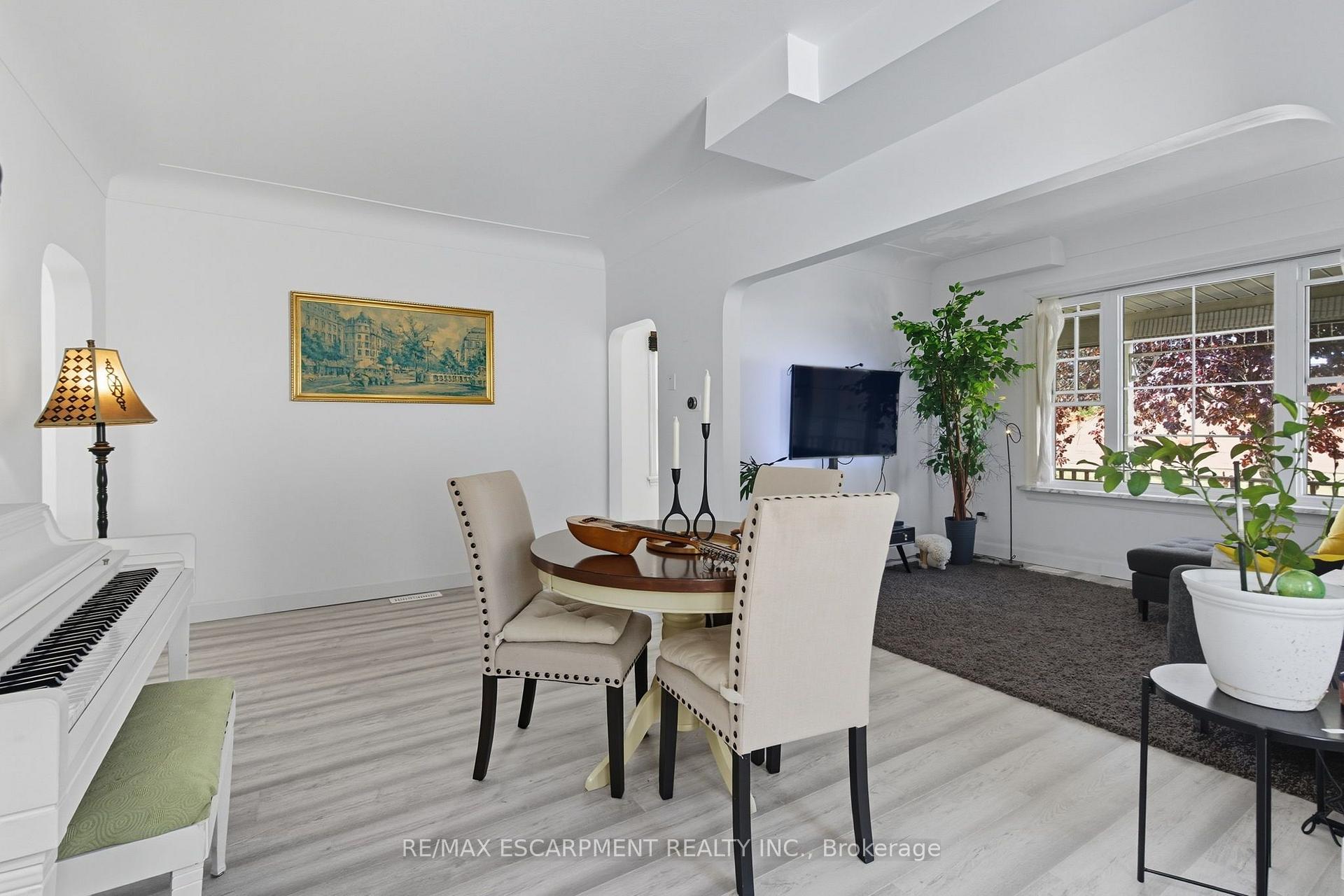 Photo 27 of 157 East 5th Street, Hamilton, Centremount — HOMEH