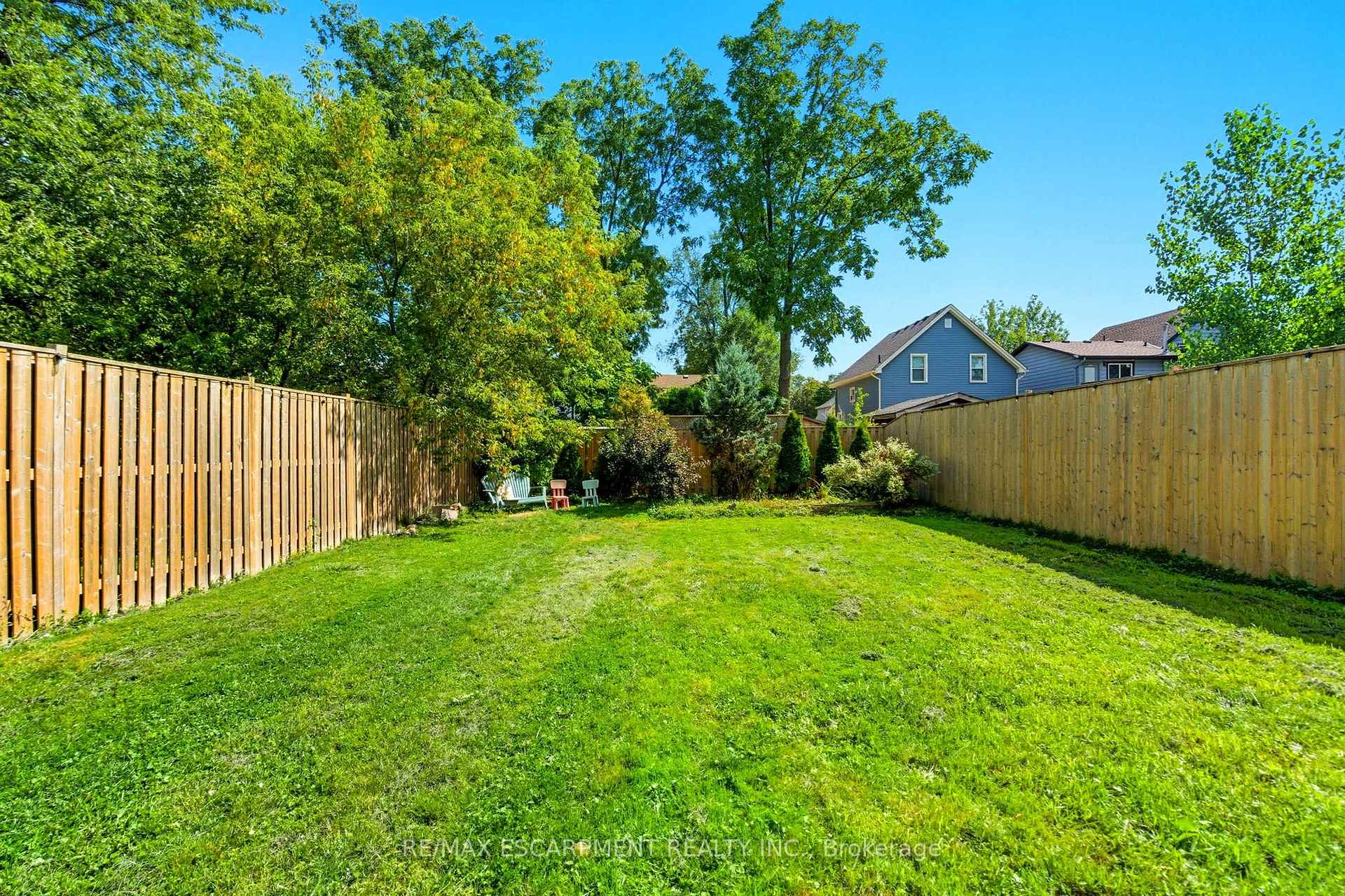 Photo 46 of 157 East 5th Street, Hamilton, Centremount — HOMEH