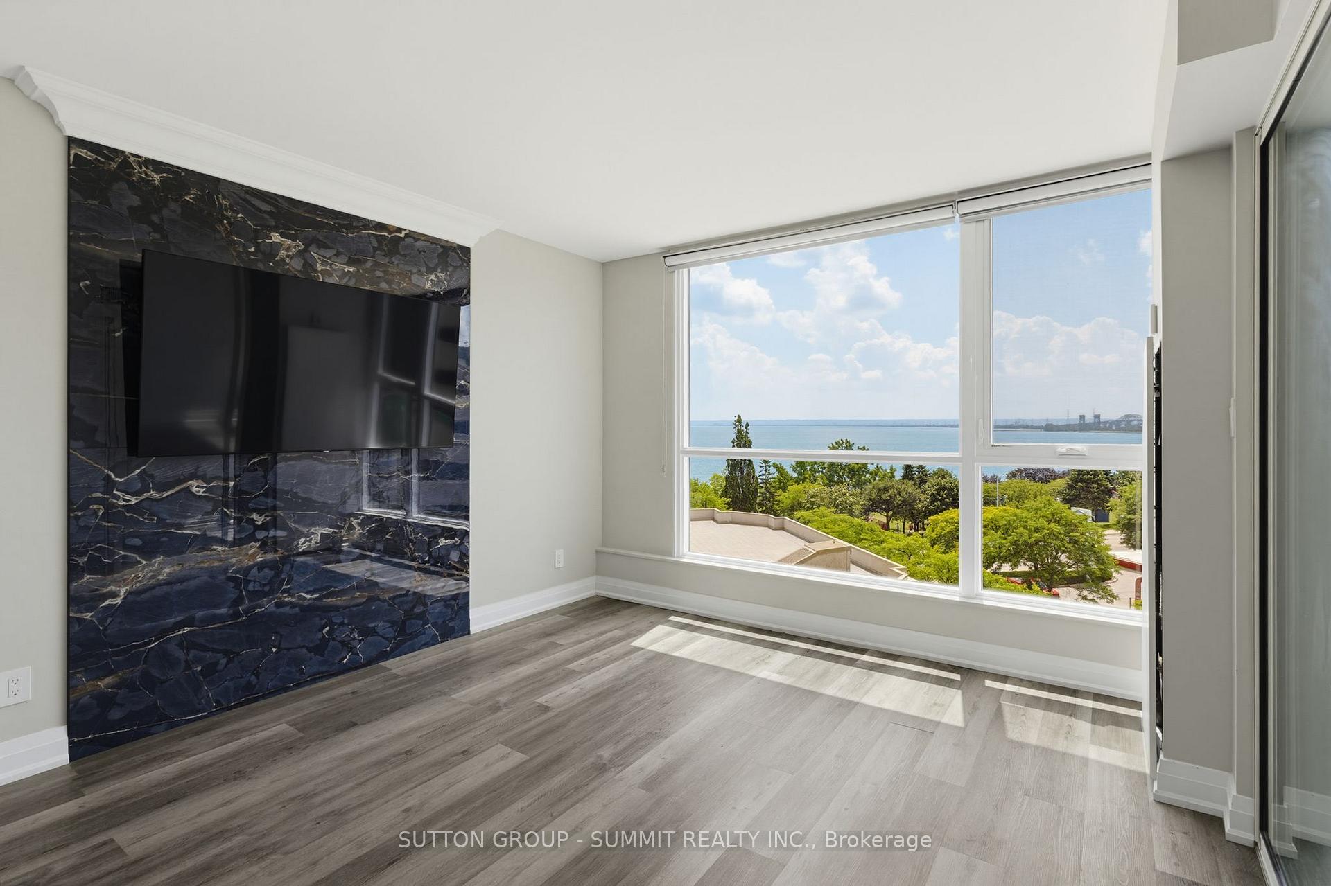 Photo 23 of Unit 602, 415 Locust Street, Burlington, Brant — HOMEH