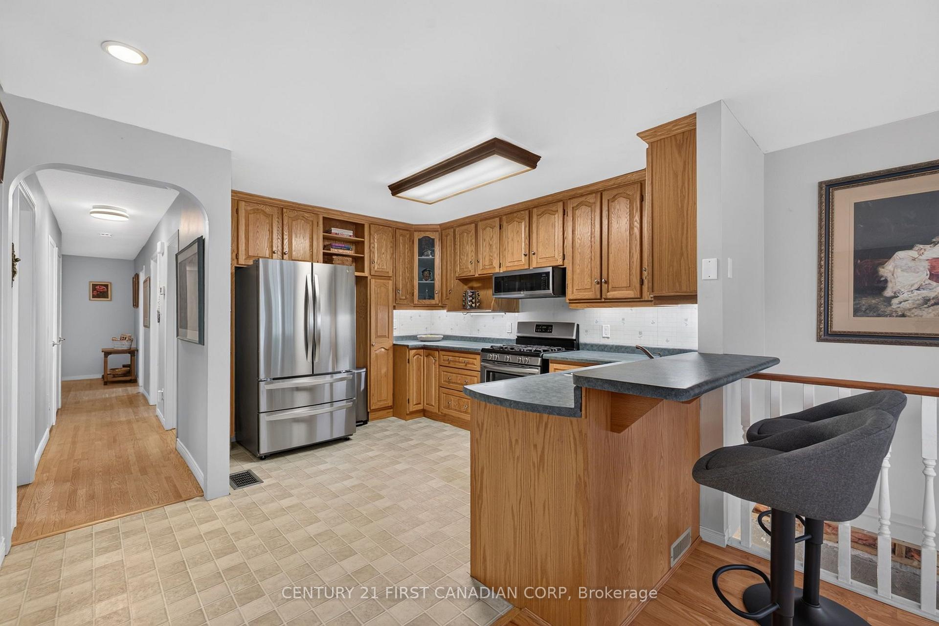 Photo 17 of 11 Cornell Crescent, London, East I — HOMEH