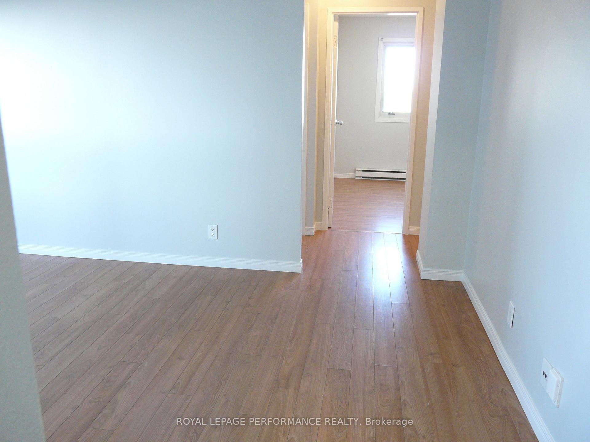 Photo 4 of Unit 907, 158A Mcarthur Avenue, Ottawa, Vanier — HOMEH