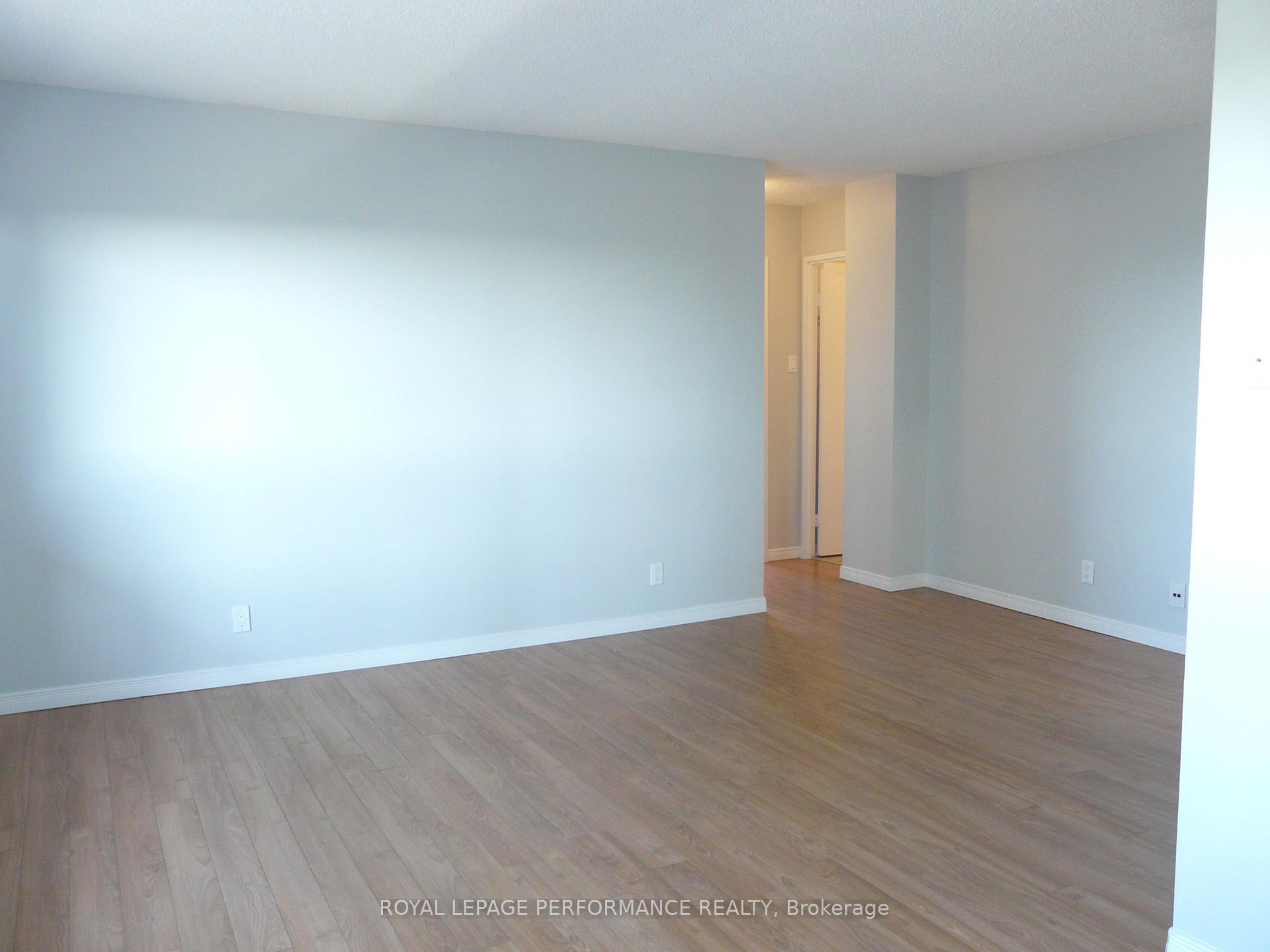Photo 5 of Unit 907, 158A Mcarthur Avenue, Ottawa, Vanier — HOMEH