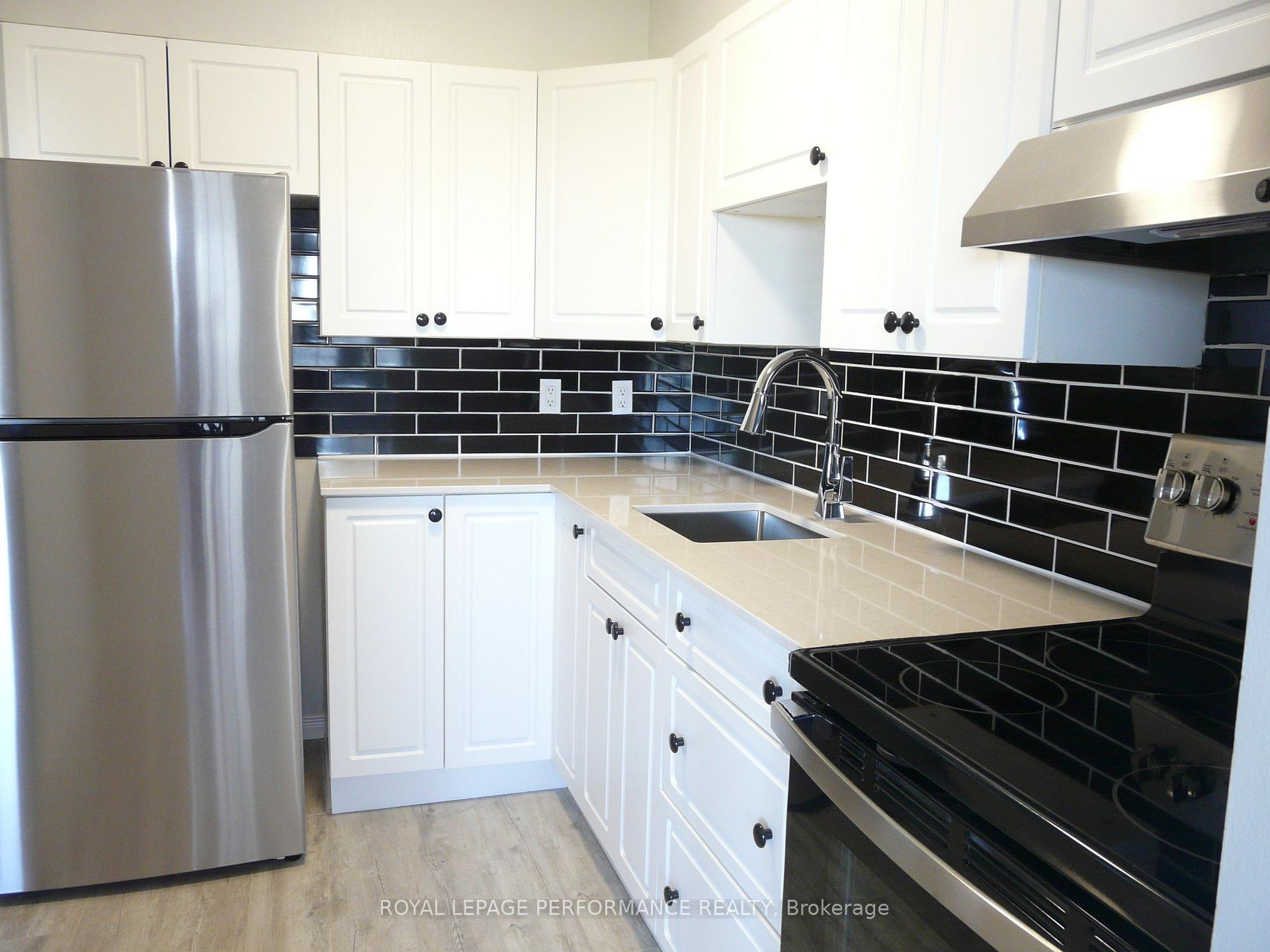 Photo 7 of Unit 907, 158A Mcarthur Avenue, Ottawa, Vanier — HOMEH
