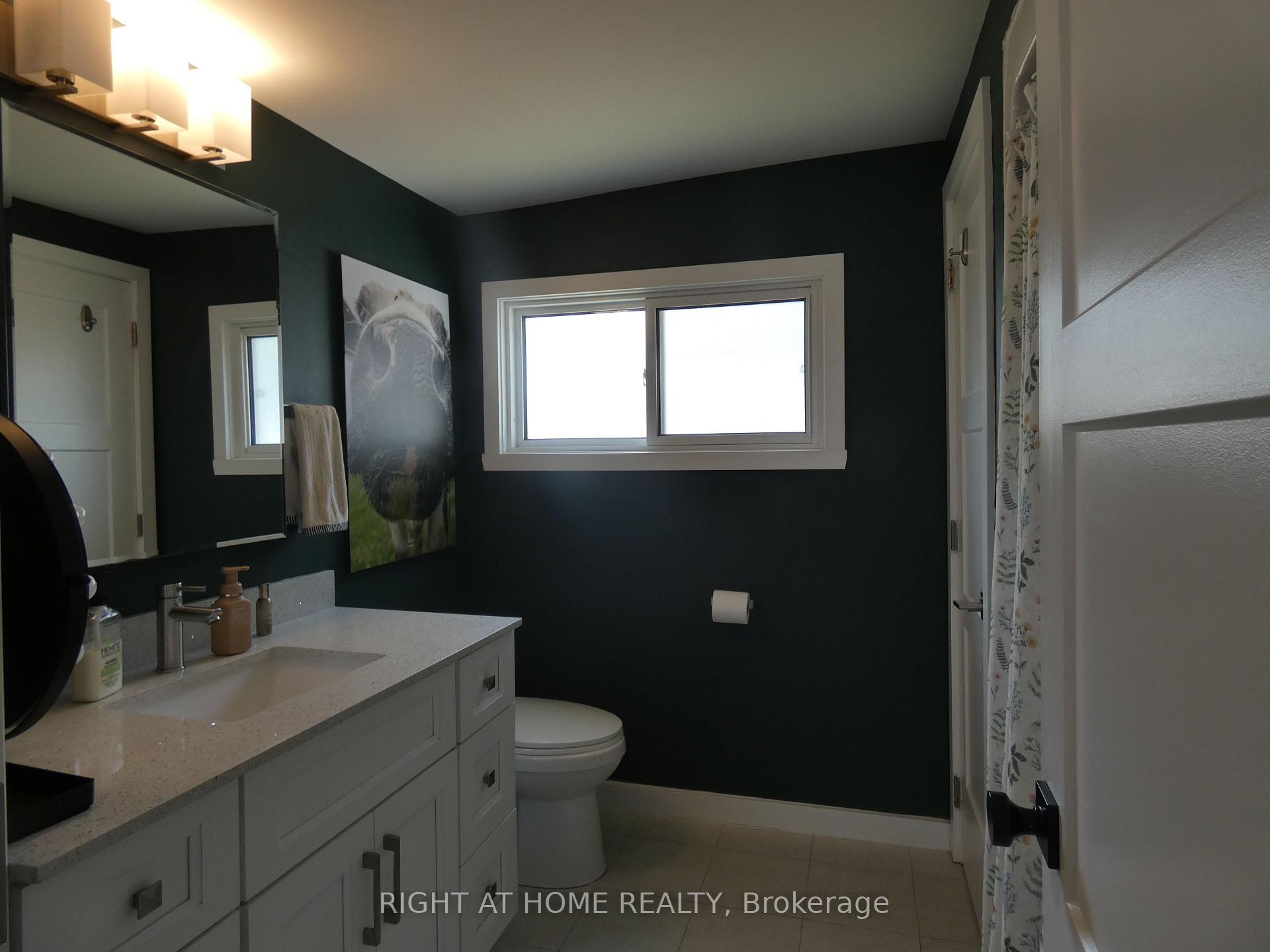 Photo 12 of 407 King Street, West Nipissing, Sturgeon Falls — HOMEH
