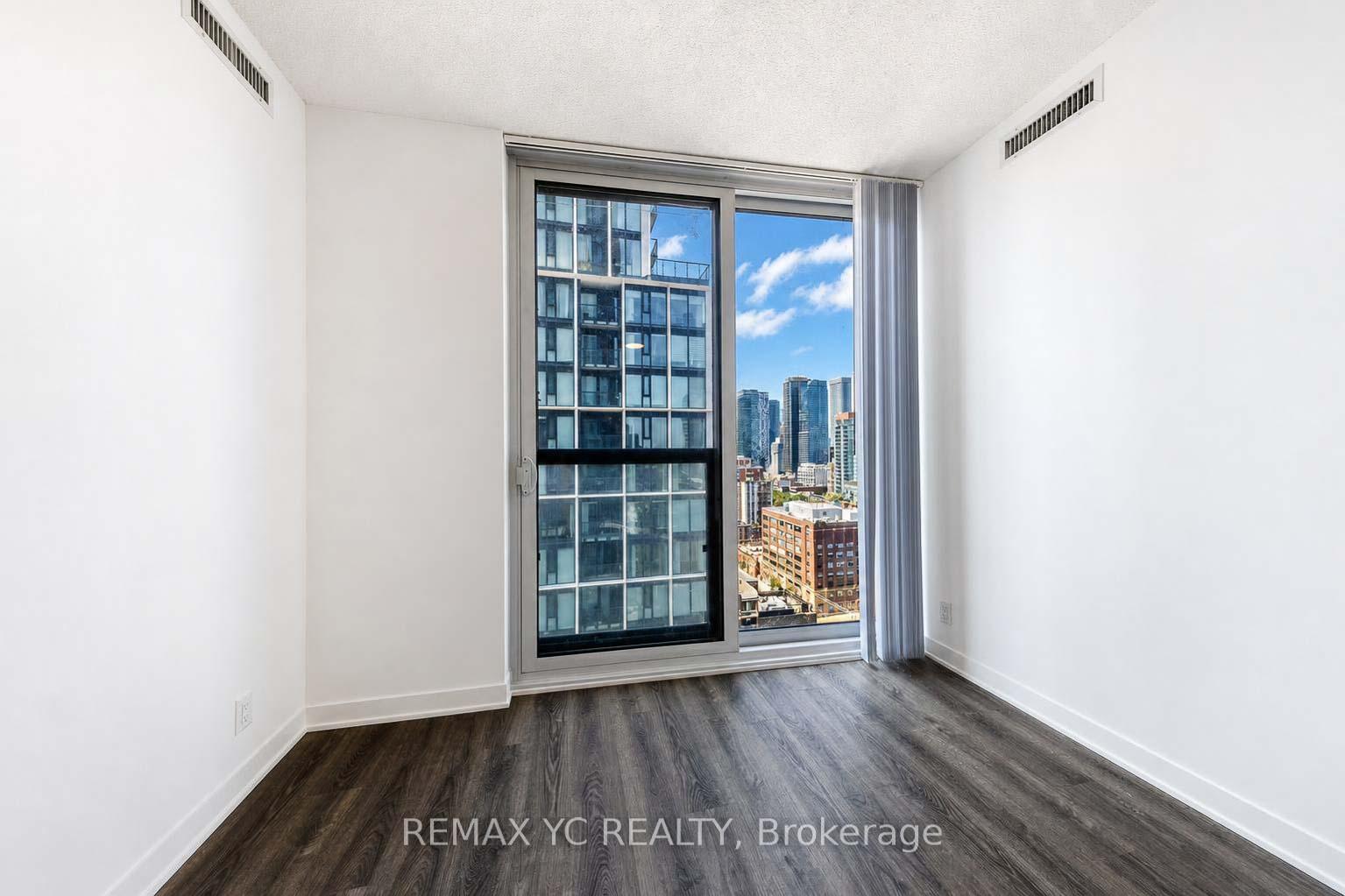 Photo 11 of Unit 2212, 180 Front Street E, Toronto, Moss Park — HOMEH