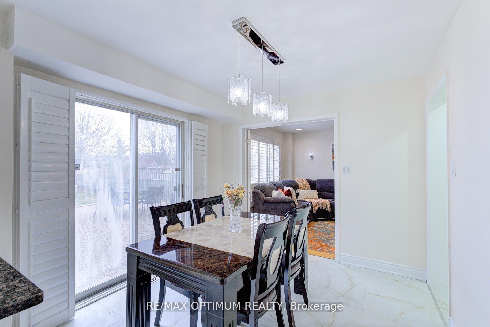 Photo 12 of 124 Philosopher's Trail, Brampton, Northgate — HOMEH