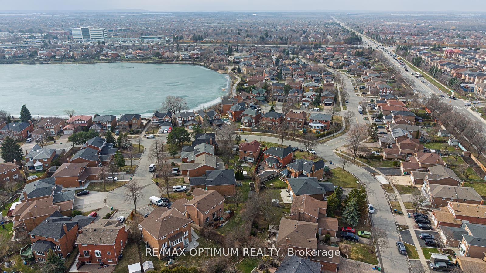 Photo 32 of 124 Philosopher's Trail, Brampton, Northgate — HOMEH