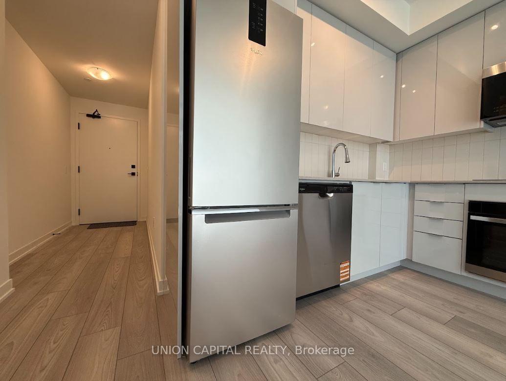 Photo 4 of Unit 1701, 474 Caldari Road, Vaughan, Concord — HOMEH