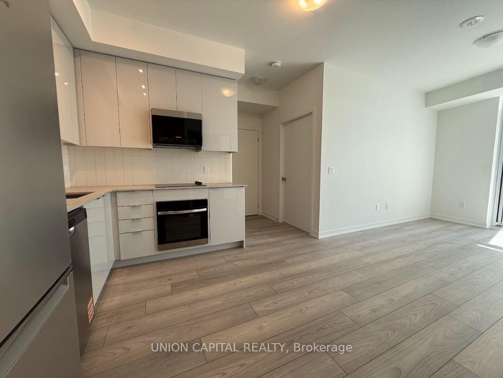 Photo 6 of Unit 1701, 474 Caldari Road, Vaughan, Concord — HOMEH
